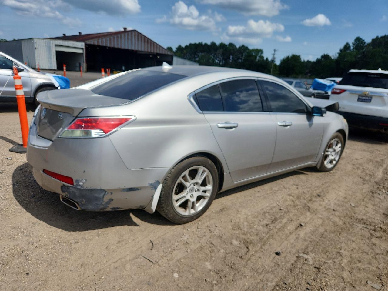 2009 Acura Tl Silver vin: 19UUA86509A012576