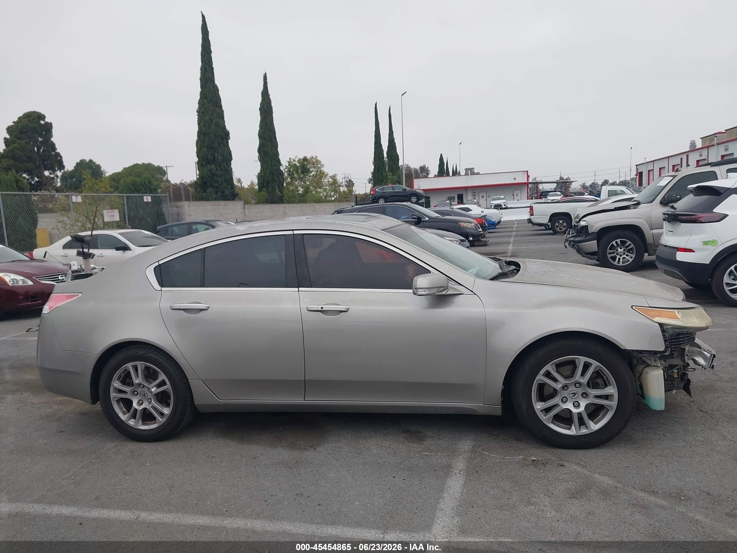 2009 Acura Tl 3.5 Silver vin: 19UUA86569A010234