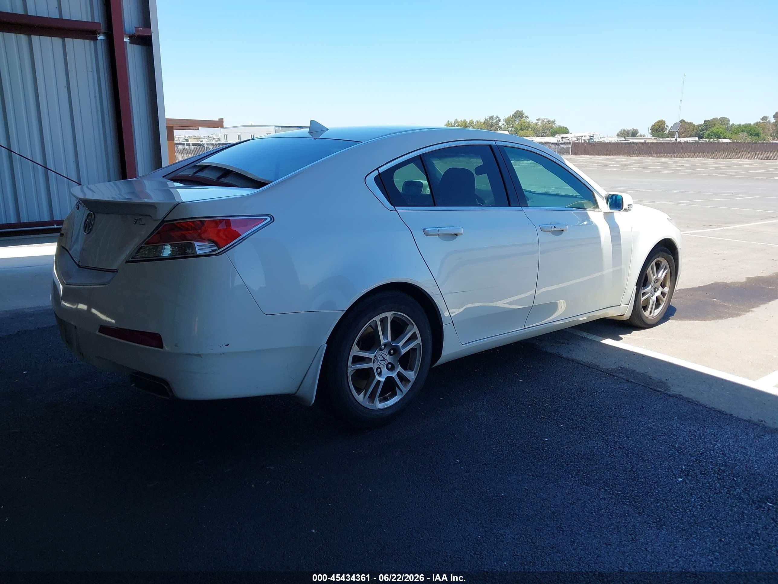 2009 Acura Tl 3.5 White vin: 19UUA86589A006251