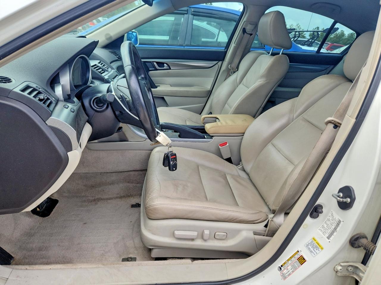 2010 Acura Tl White vin: 19UUA8F20AA007372