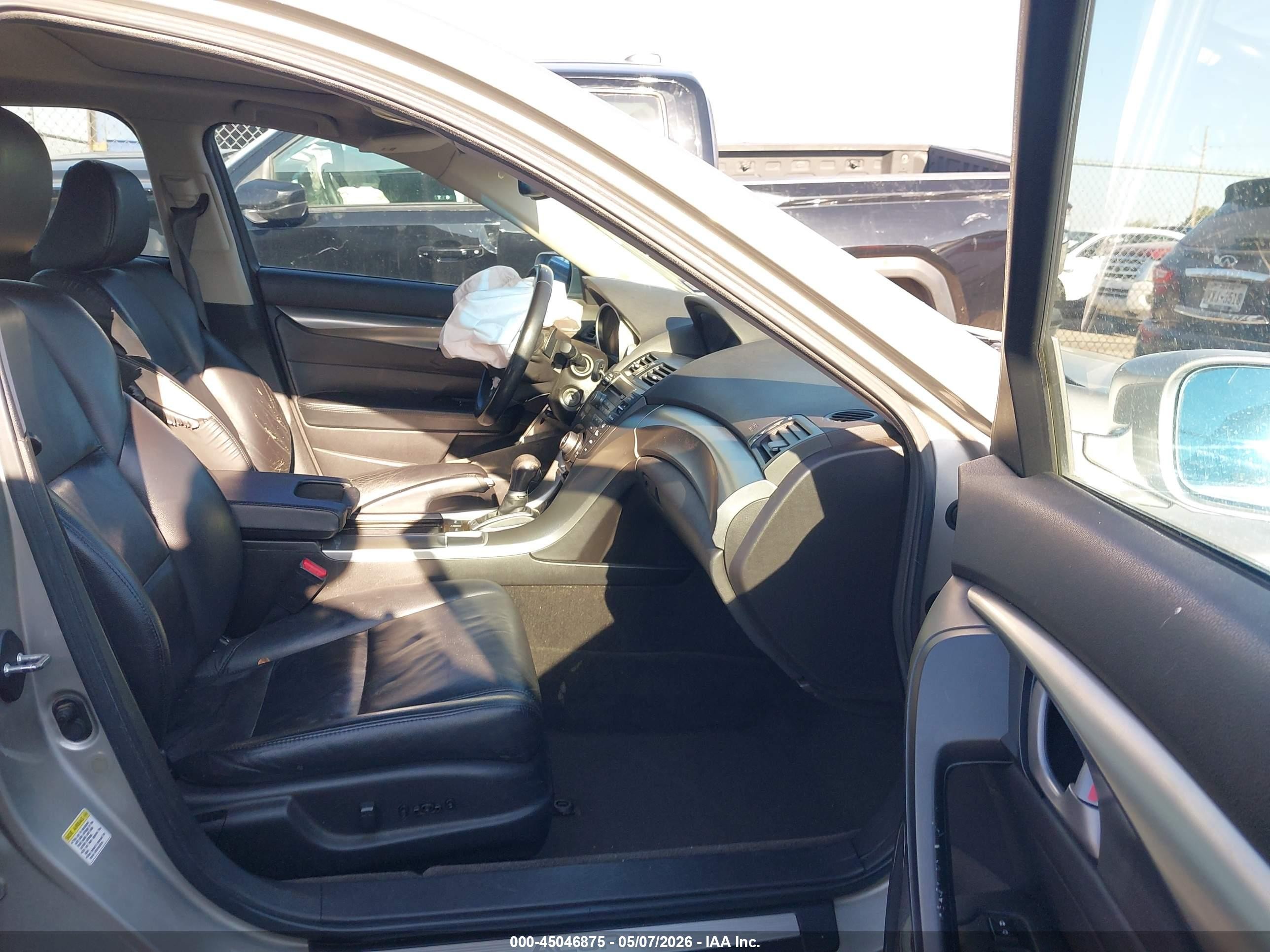 2010 Acura Tl 3.5 Silver vin: 19UUA8F21AA005503