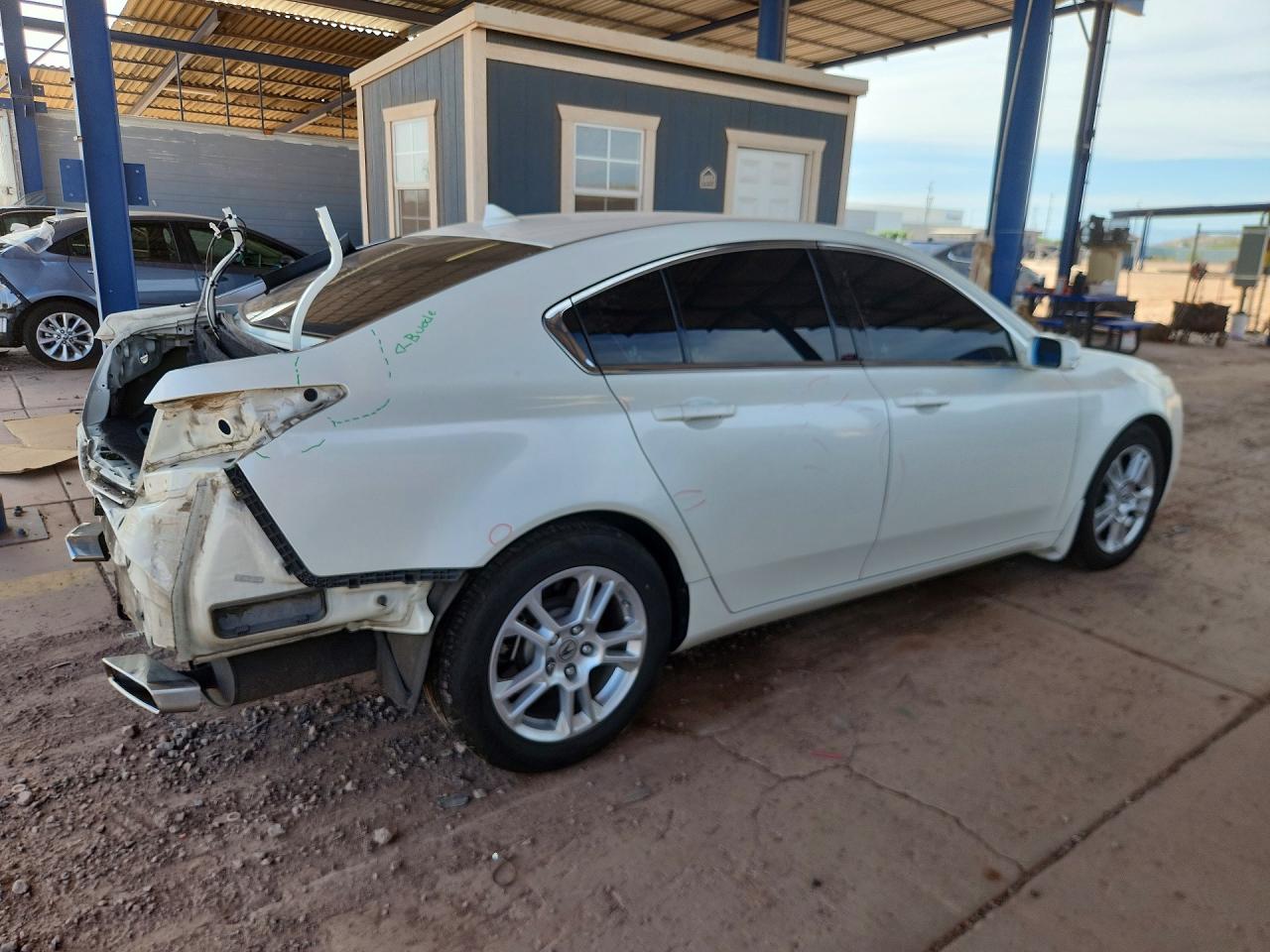 2010 Acura Tl White vin: 19UUA8F22AA011861
