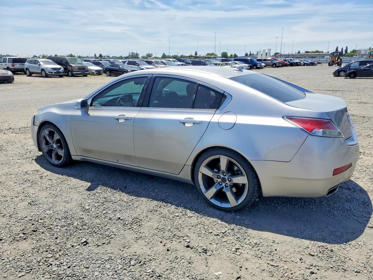 2010 Acura Tl Silver vin: 19UUA8F23AA007673