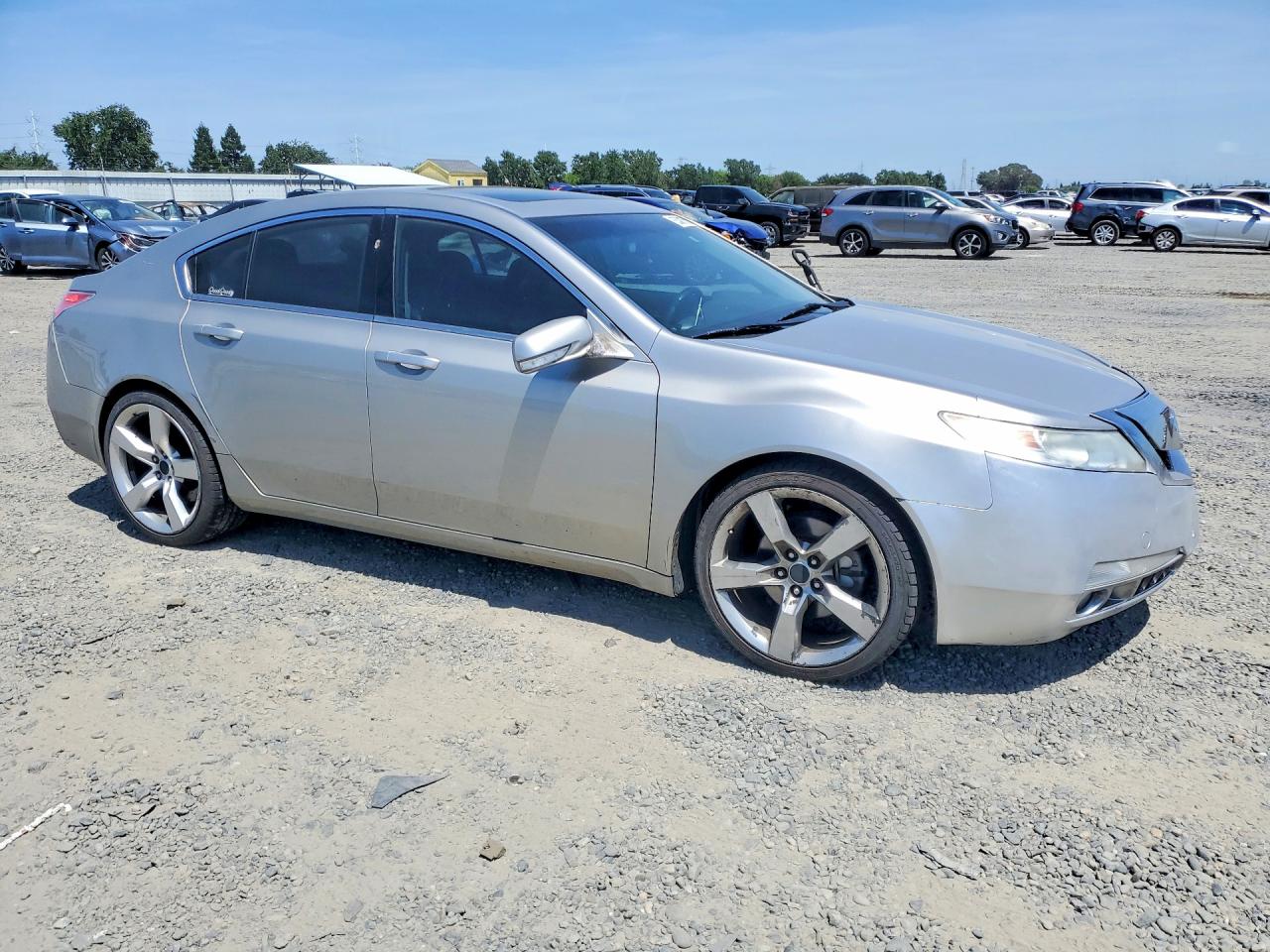 2010 Acura Tl Silver vin: 19UUA8F23AA007673