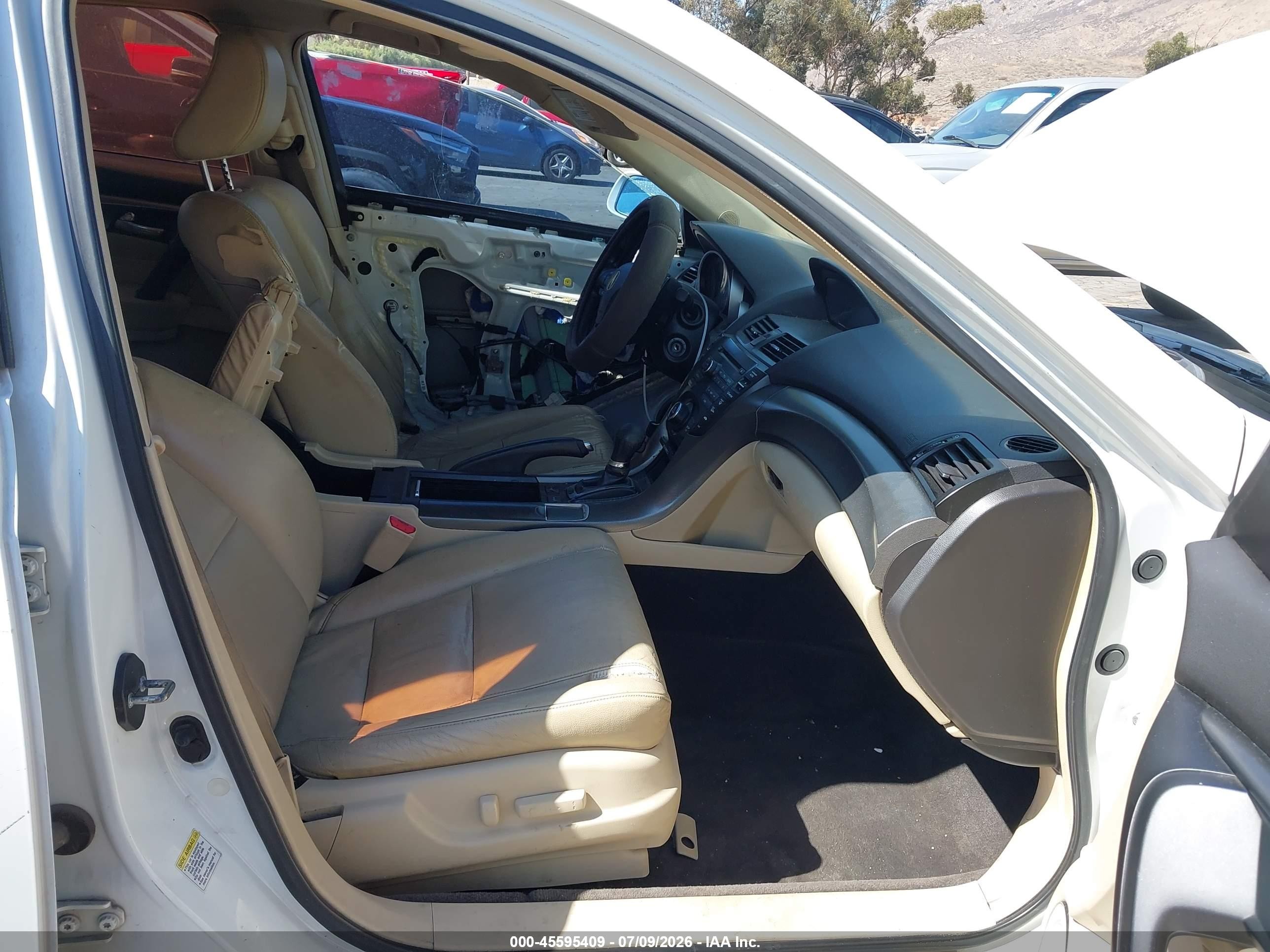 2012 Acura Tl 3.5 White vin: 19UUA8F23CA004162