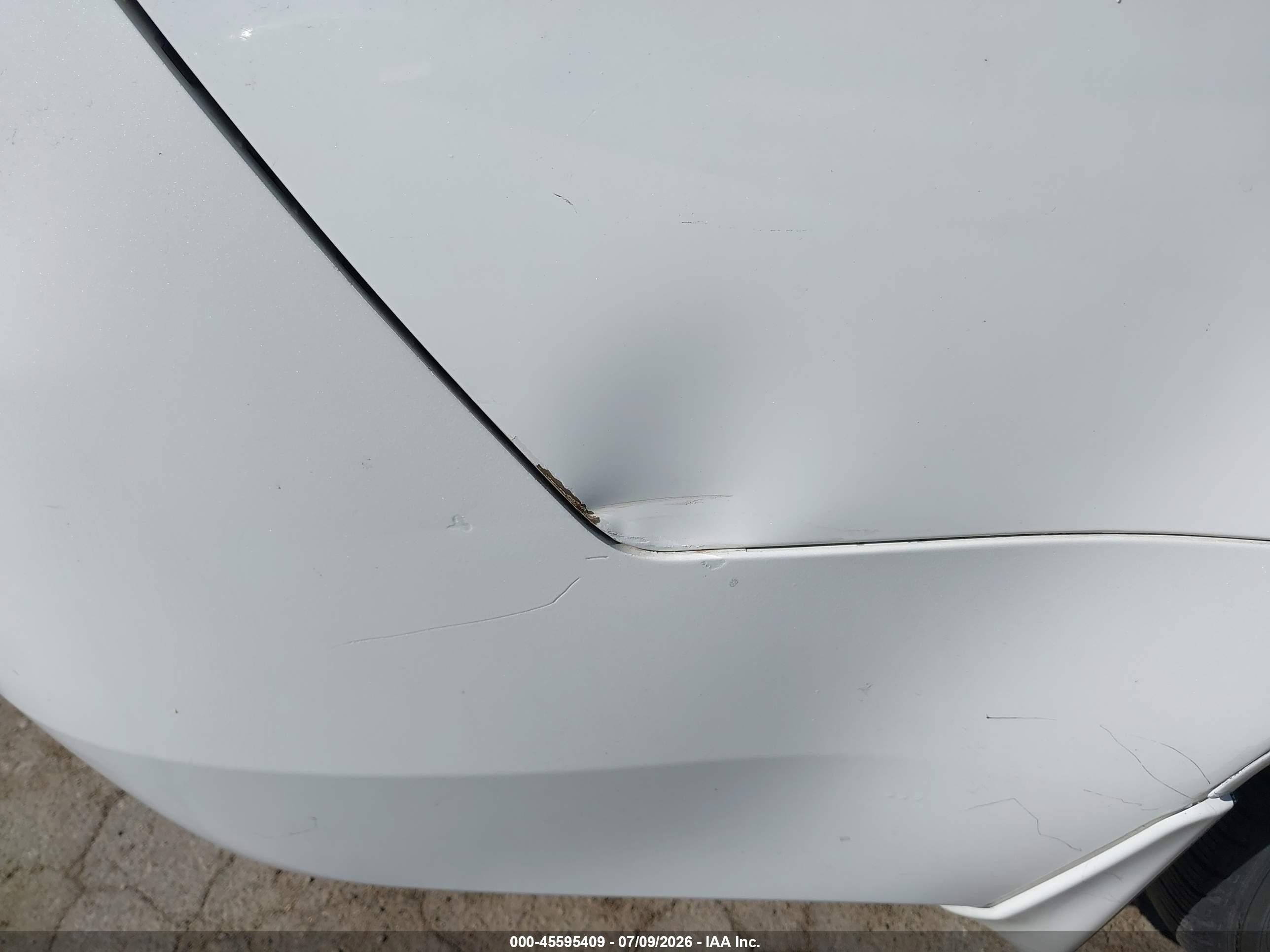 2012 Acura Tl 3.5 White vin: 19UUA8F23CA004162