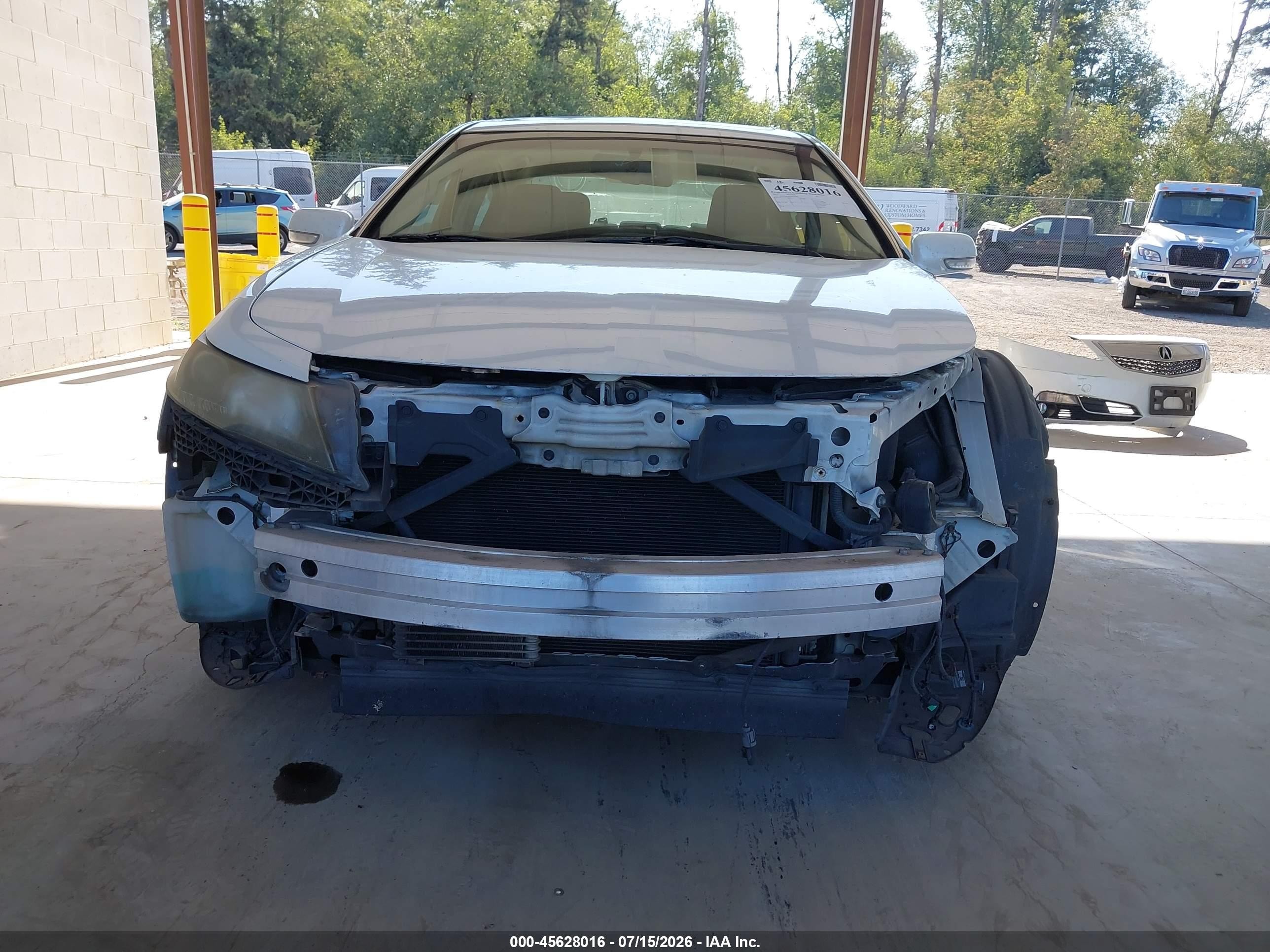 2013 Acura Tl 3.5 White vin: 19UUA8F23DA016250