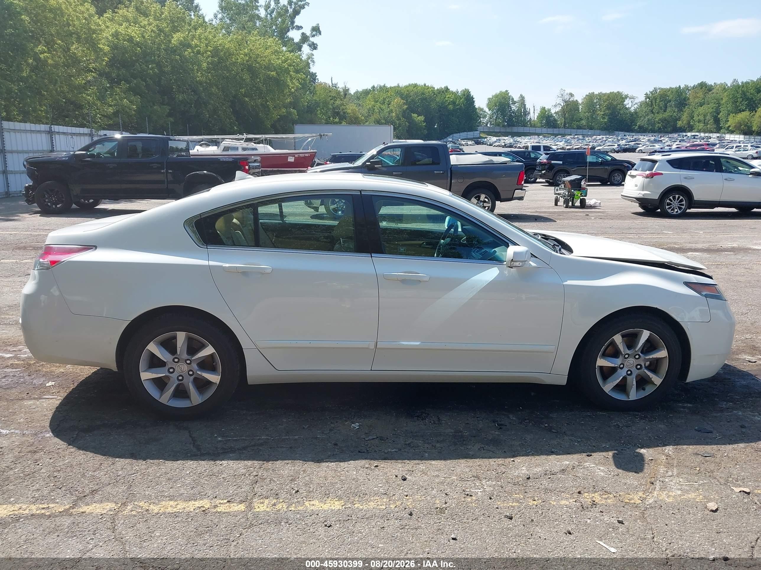2012 Acura Tl 3.5 White vin: 19UUA8F24CA038644