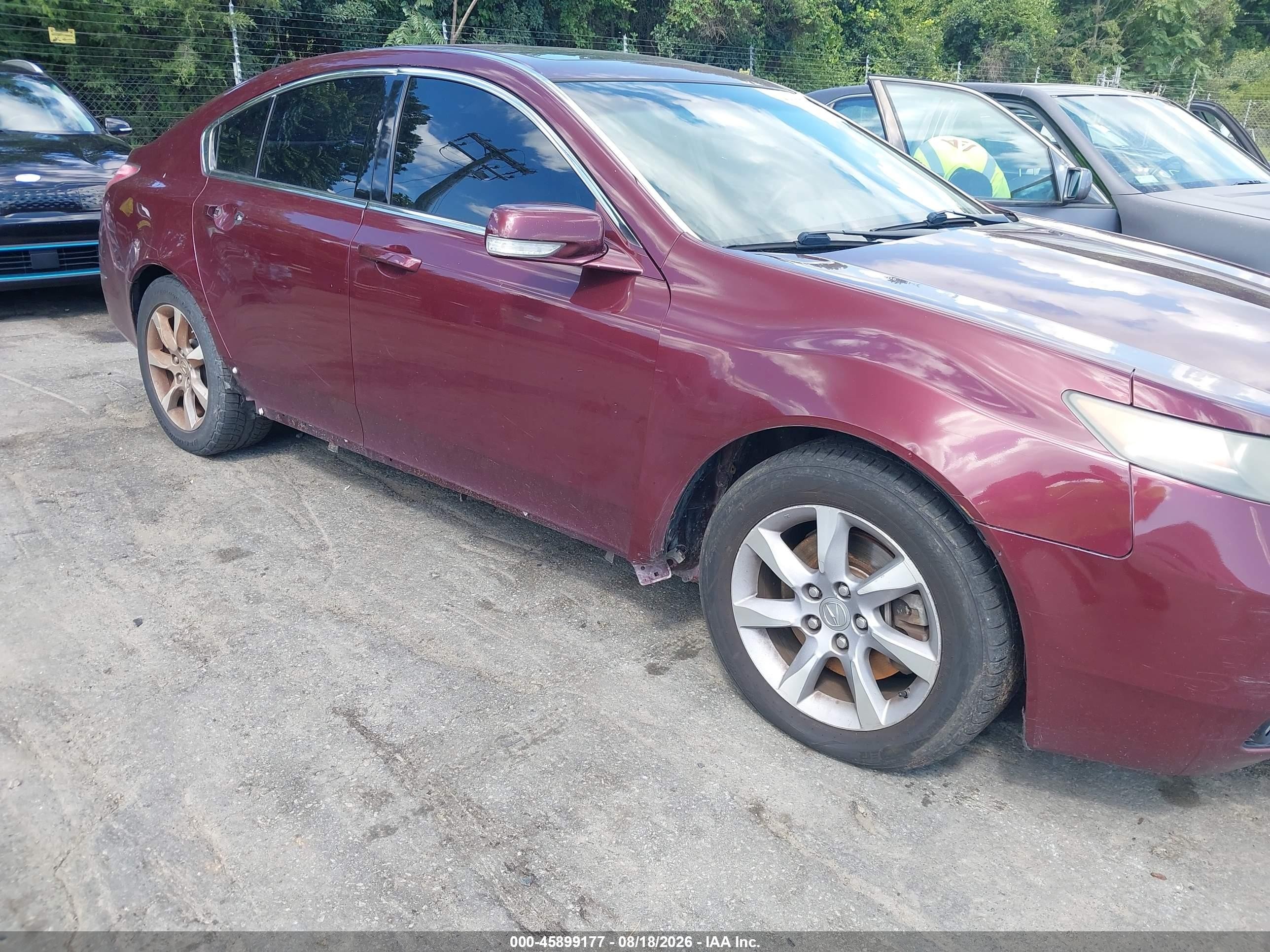 2013 Acura Tl 3.5 Red vin: 19UUA8F24DA004186