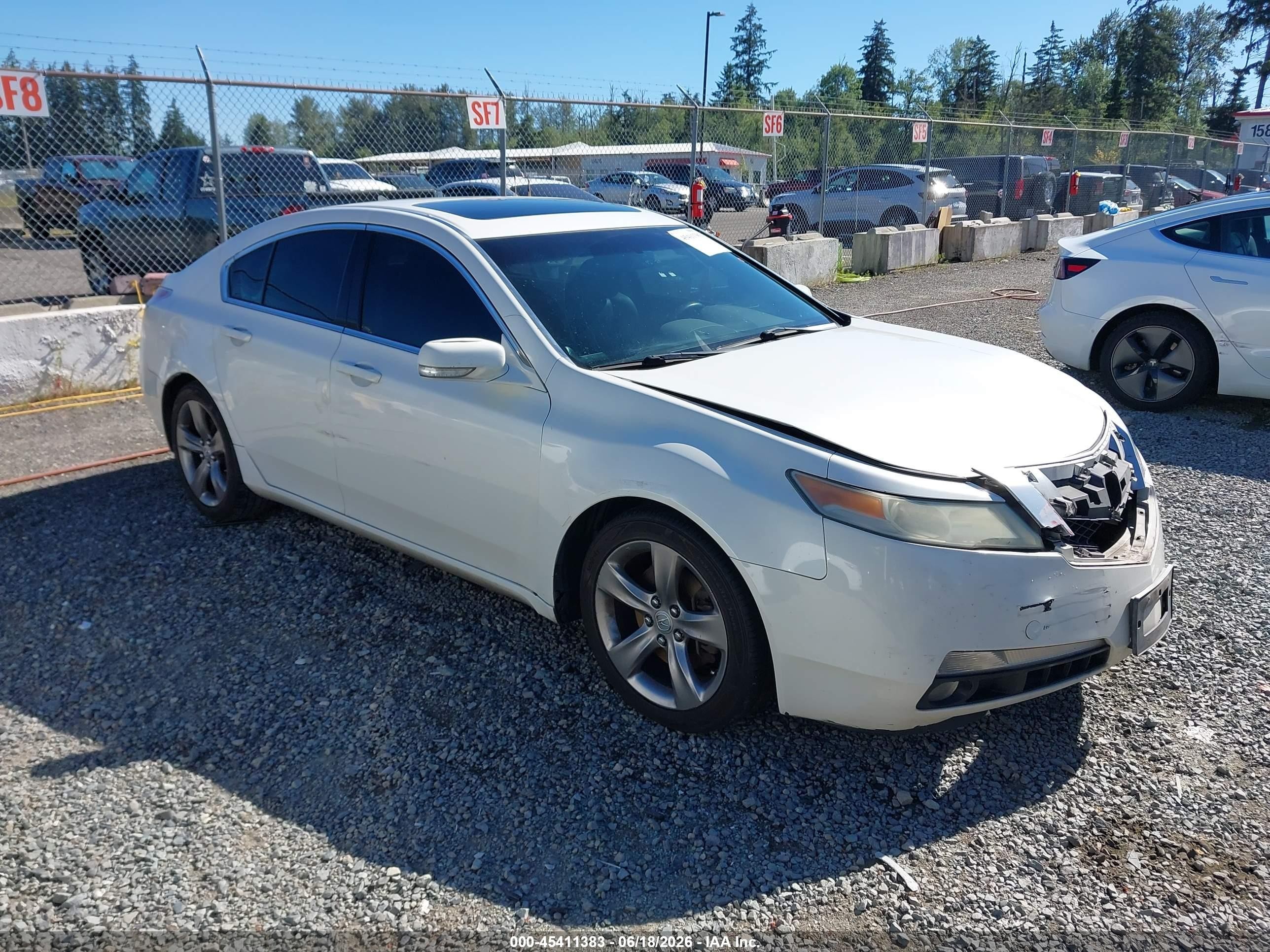 2010 Acura Tl 3.5 White vin: 19UUA8F25AA026483