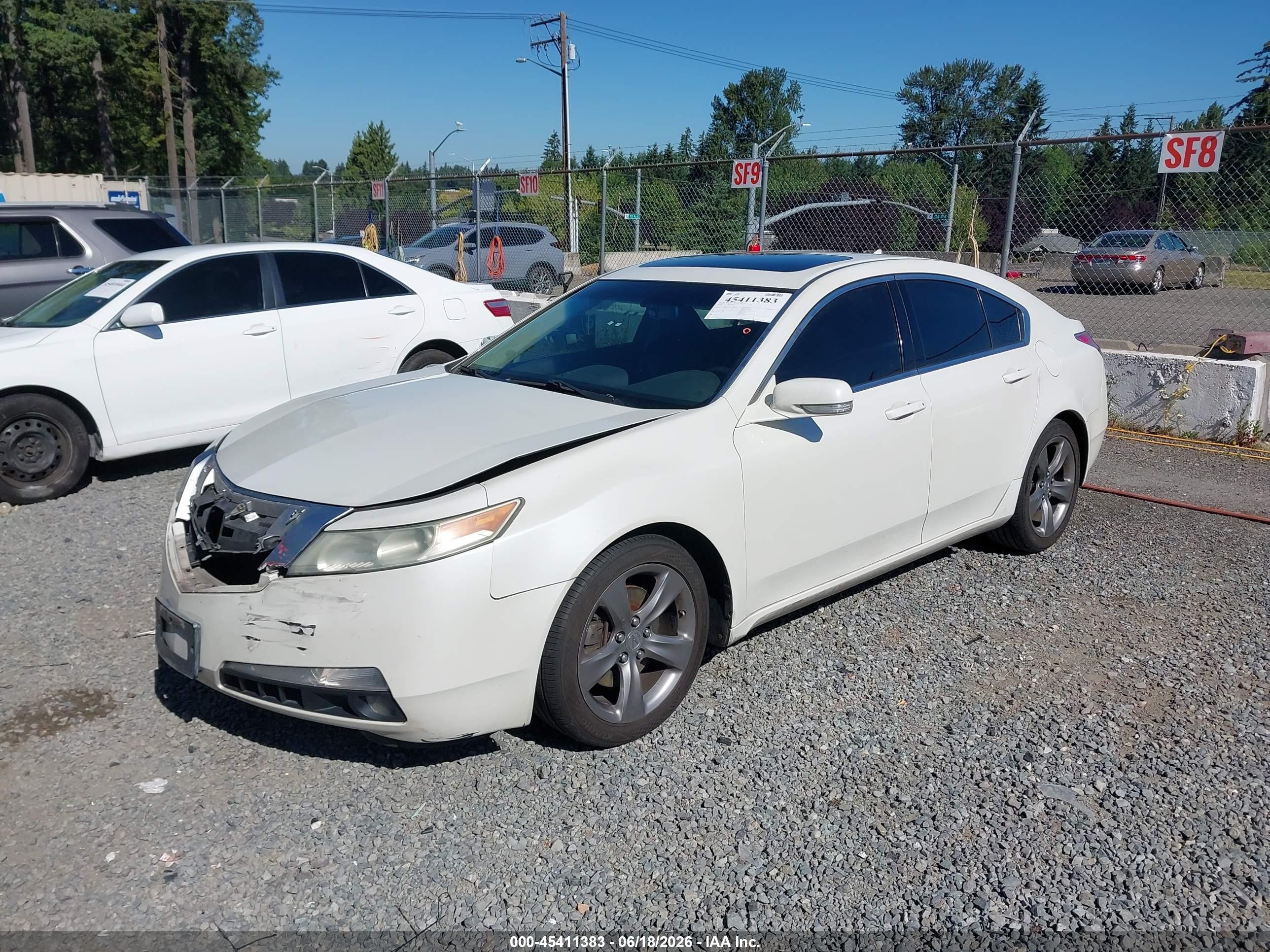 2010 Acura Tl 3.5 White vin: 19UUA8F25AA026483