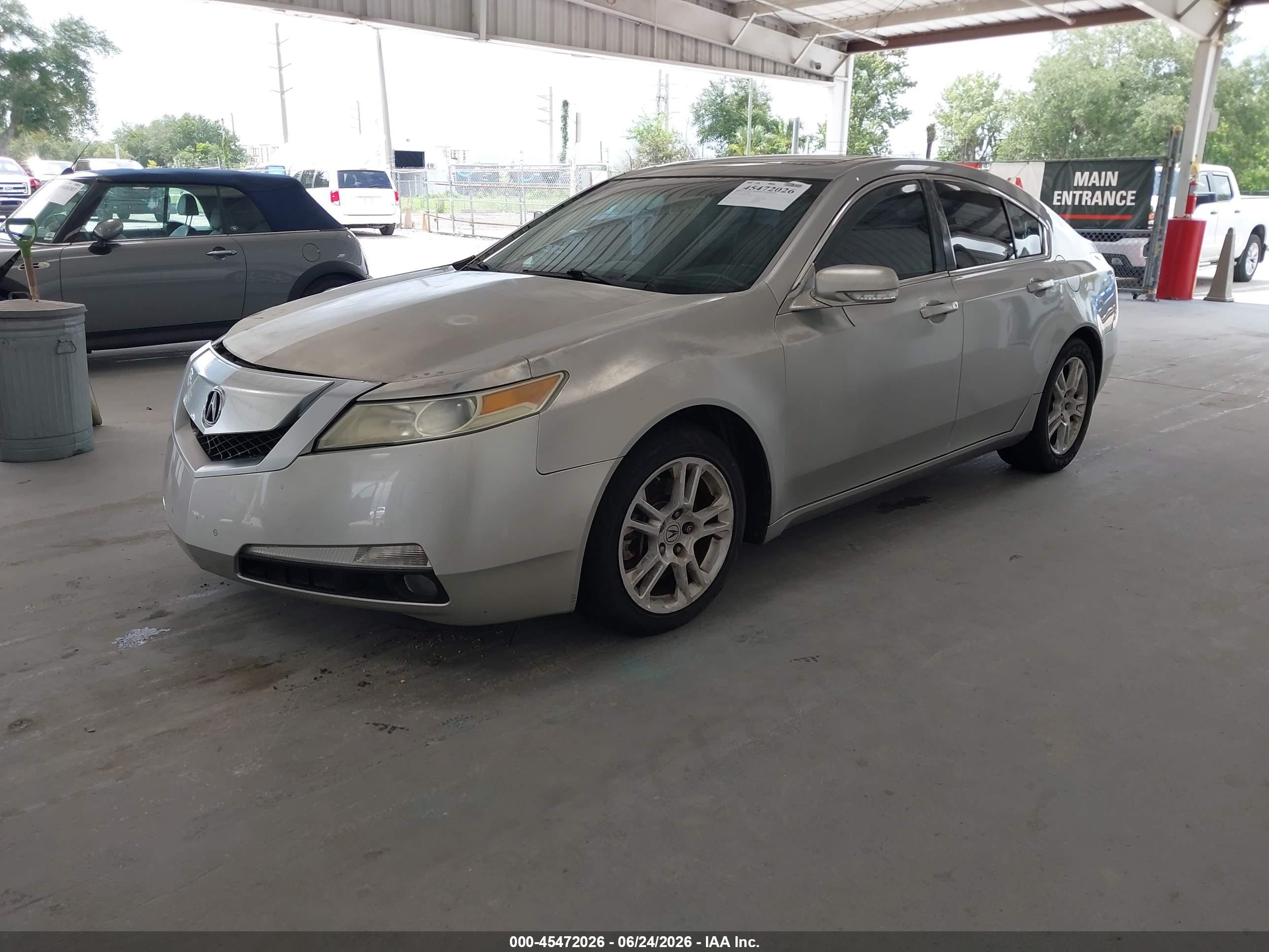 2010 Acura Tl 3.5 Silver vin: 19UUA8F25AA027407