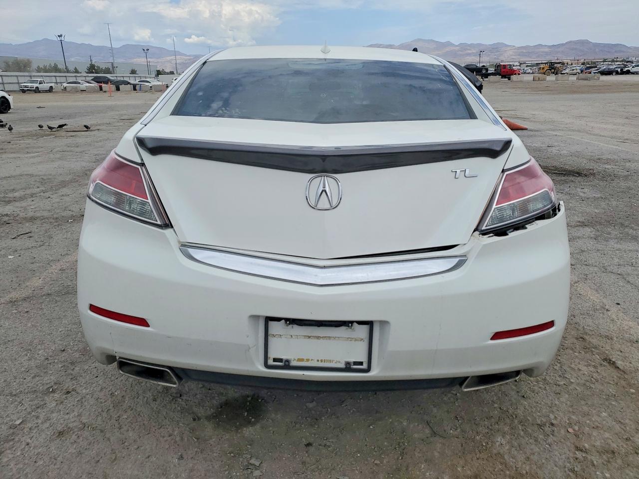 2013 Acura Tl White vin: 19UUA8F26DA012208