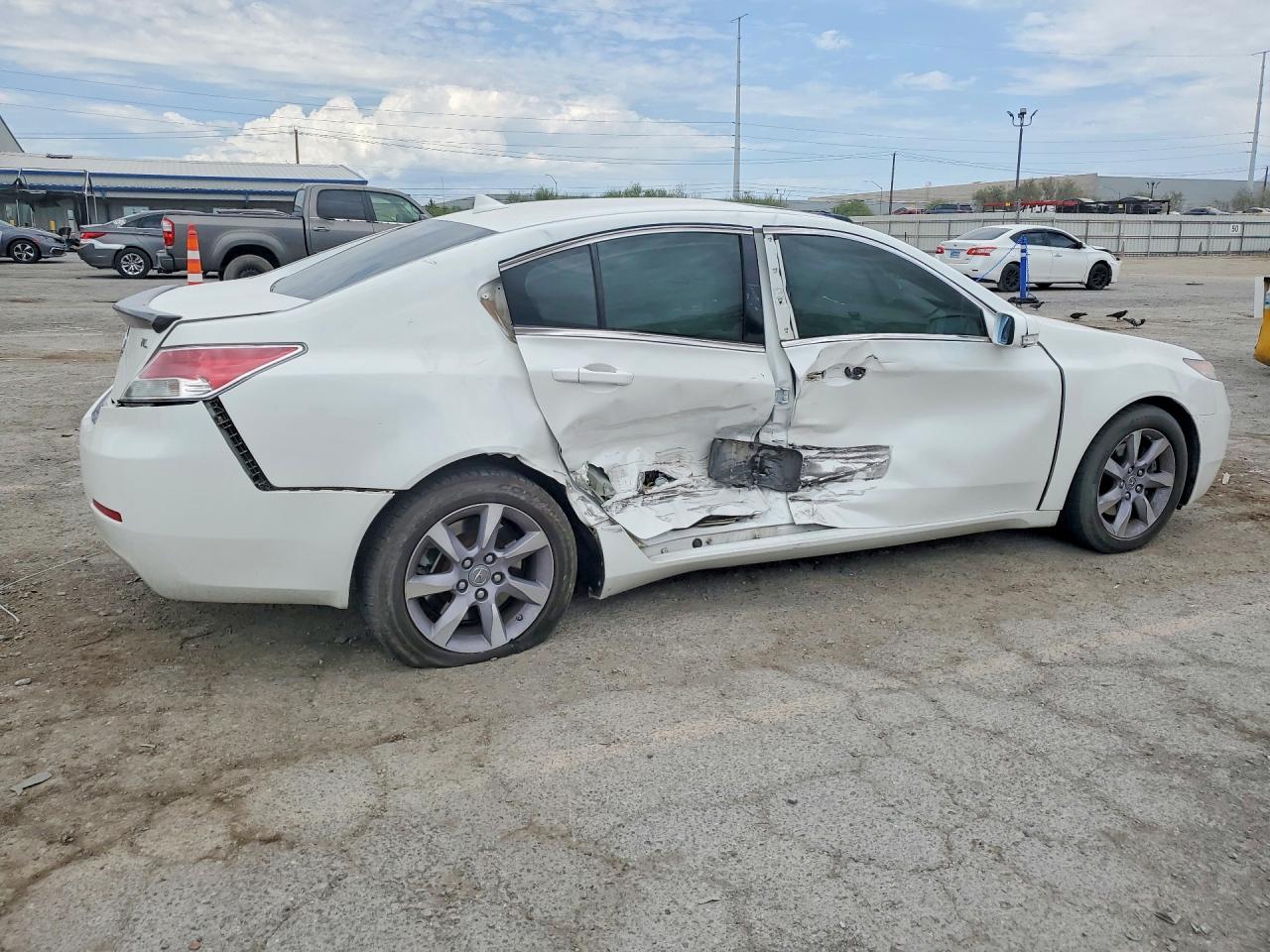 2013 Acura Tl White vin: 19UUA8F26DA012208