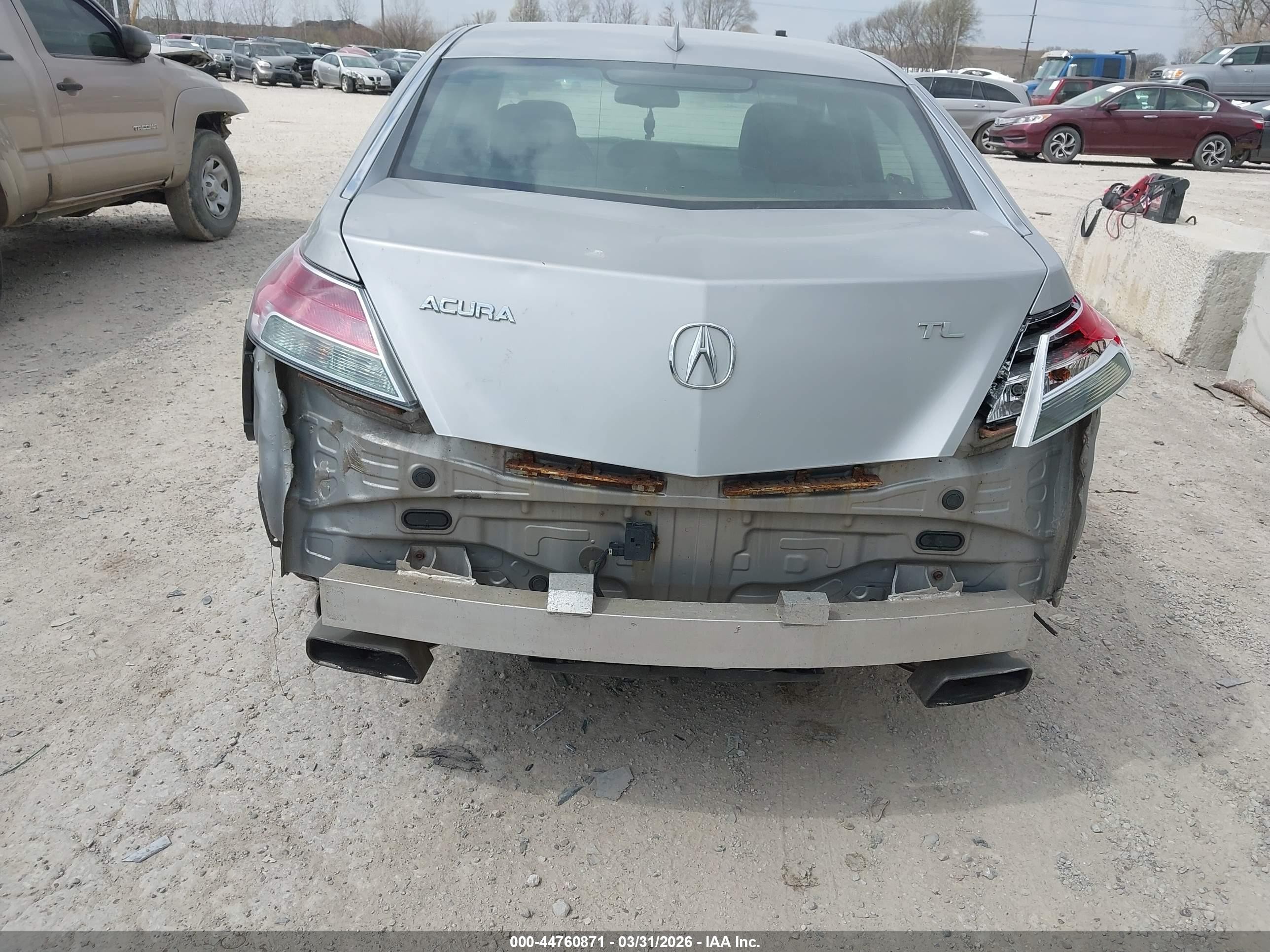 2011 Acura Tl 3.5 Silver vin: 19UUA8F27BA006155