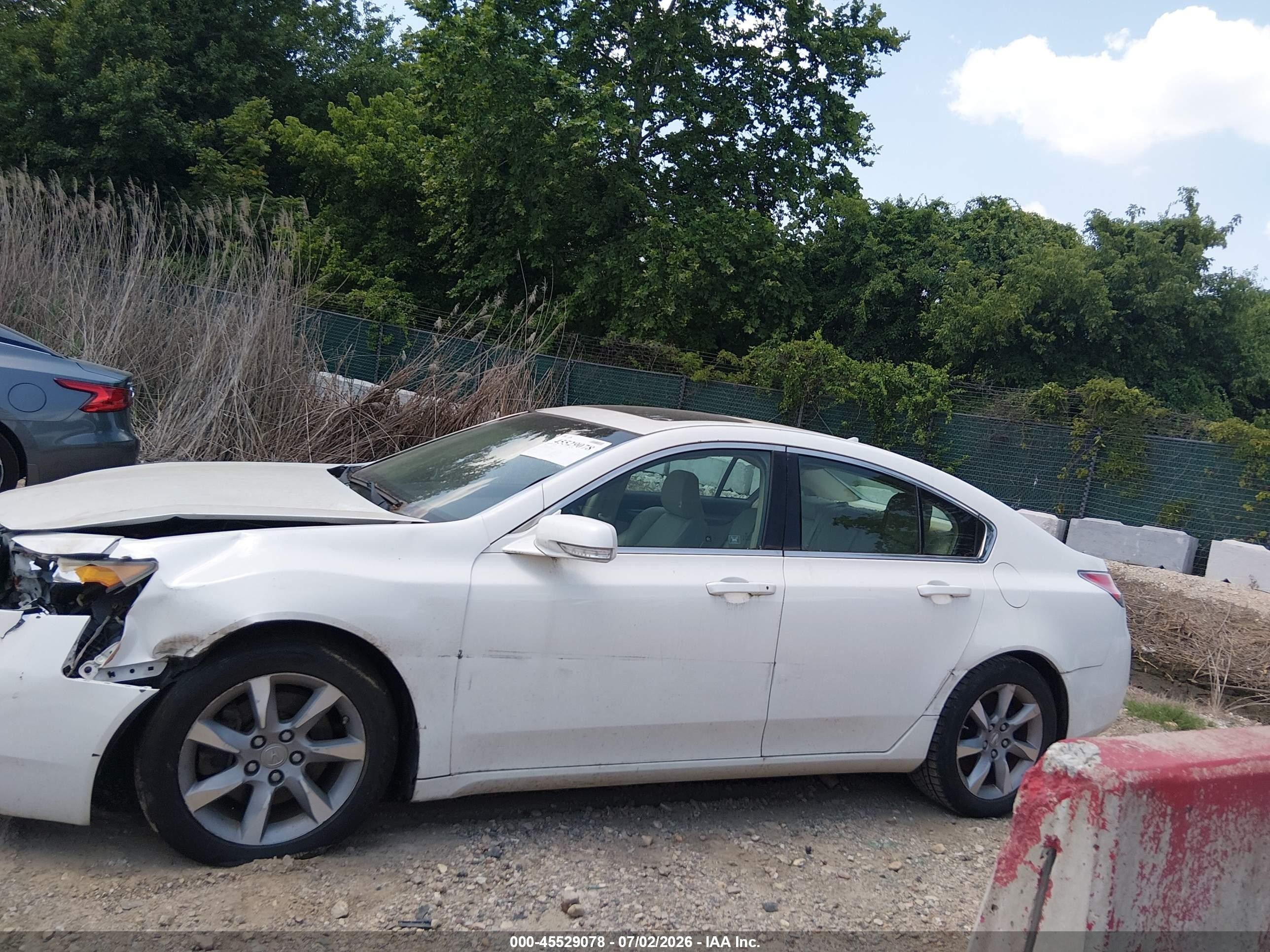 2012 Acura Tl 3.5 White vin: 19UUA8F27CA023149