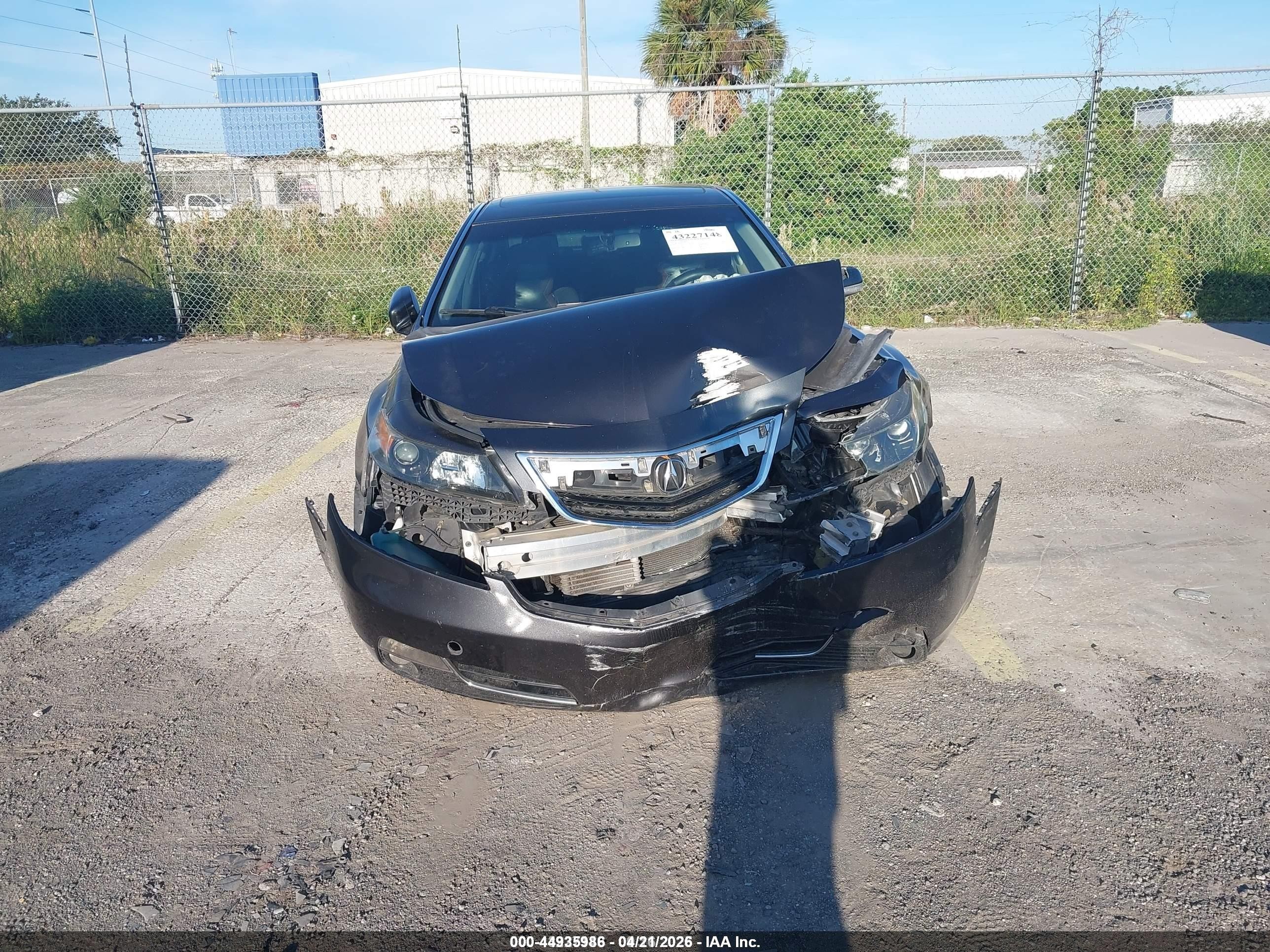 2013 Acura Tl 3.5 Gray vin: 19UUA8F28DA010718