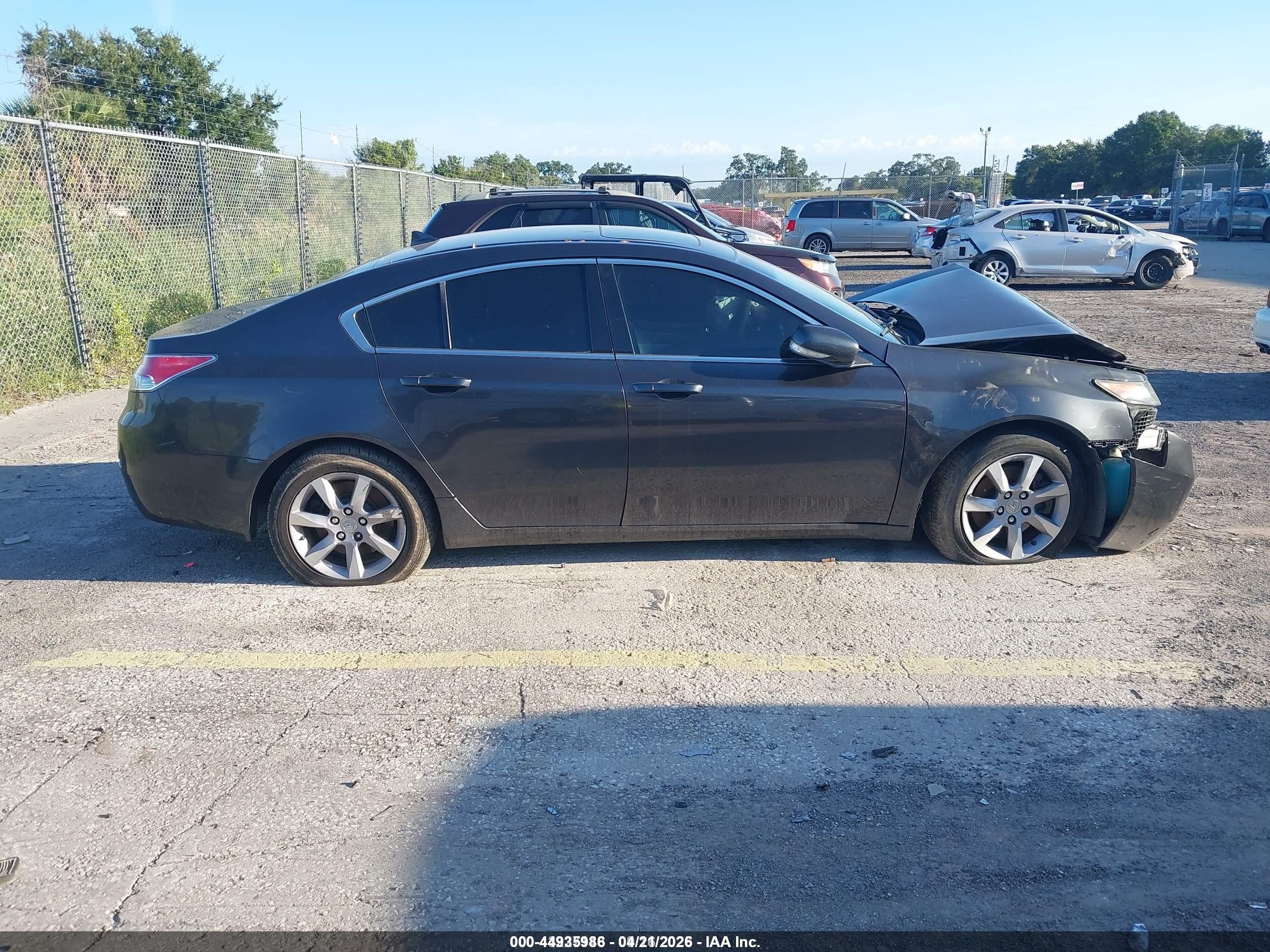 2013 Acura Tl 3.5 Gray vin: 19UUA8F28DA010718