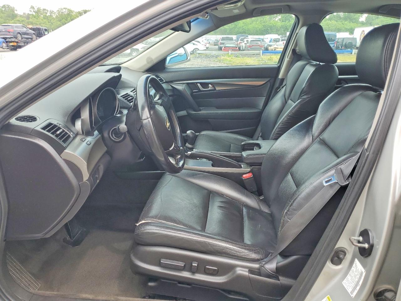 2010 Acura Tl Silver vin: 19UUA8F29AA009069