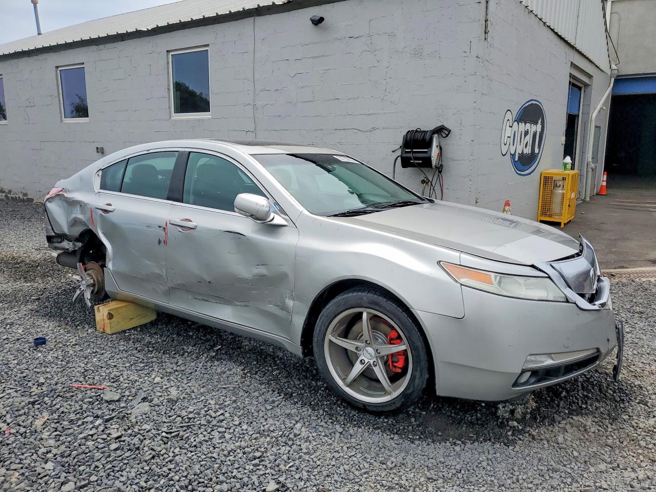 2010 Acura Tl Silver vin: 19UUA8F29AA009069