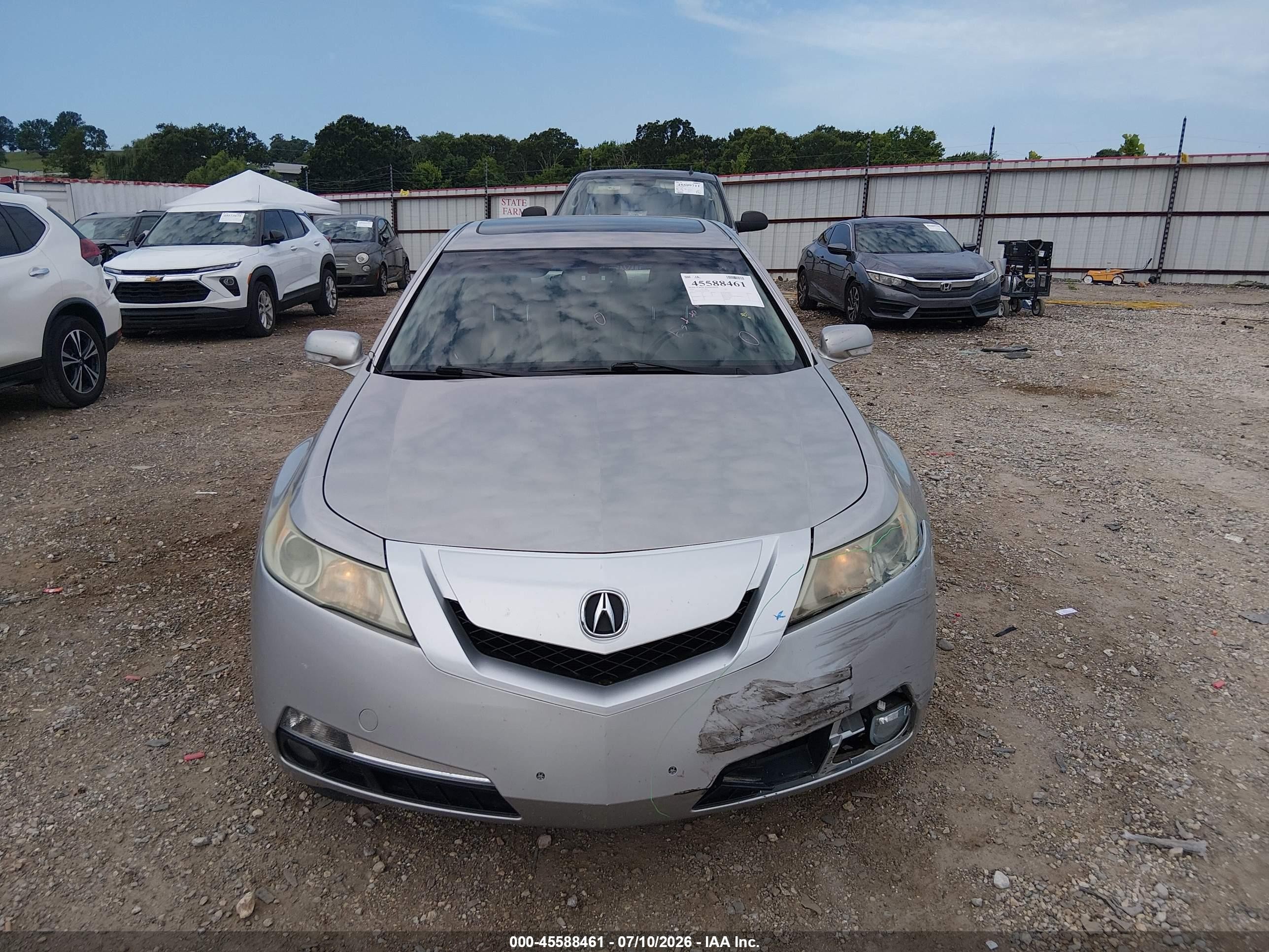 2010 Acura Tl 3.5 Silver vin: 19UUA8F29AA017365