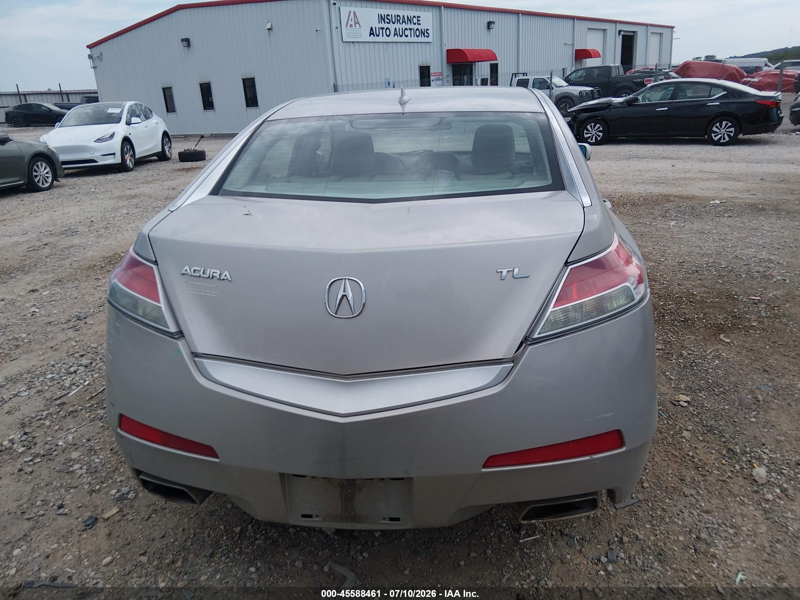 2010 Acura Tl 3.5 Silver vin: 19UUA8F29AA017365