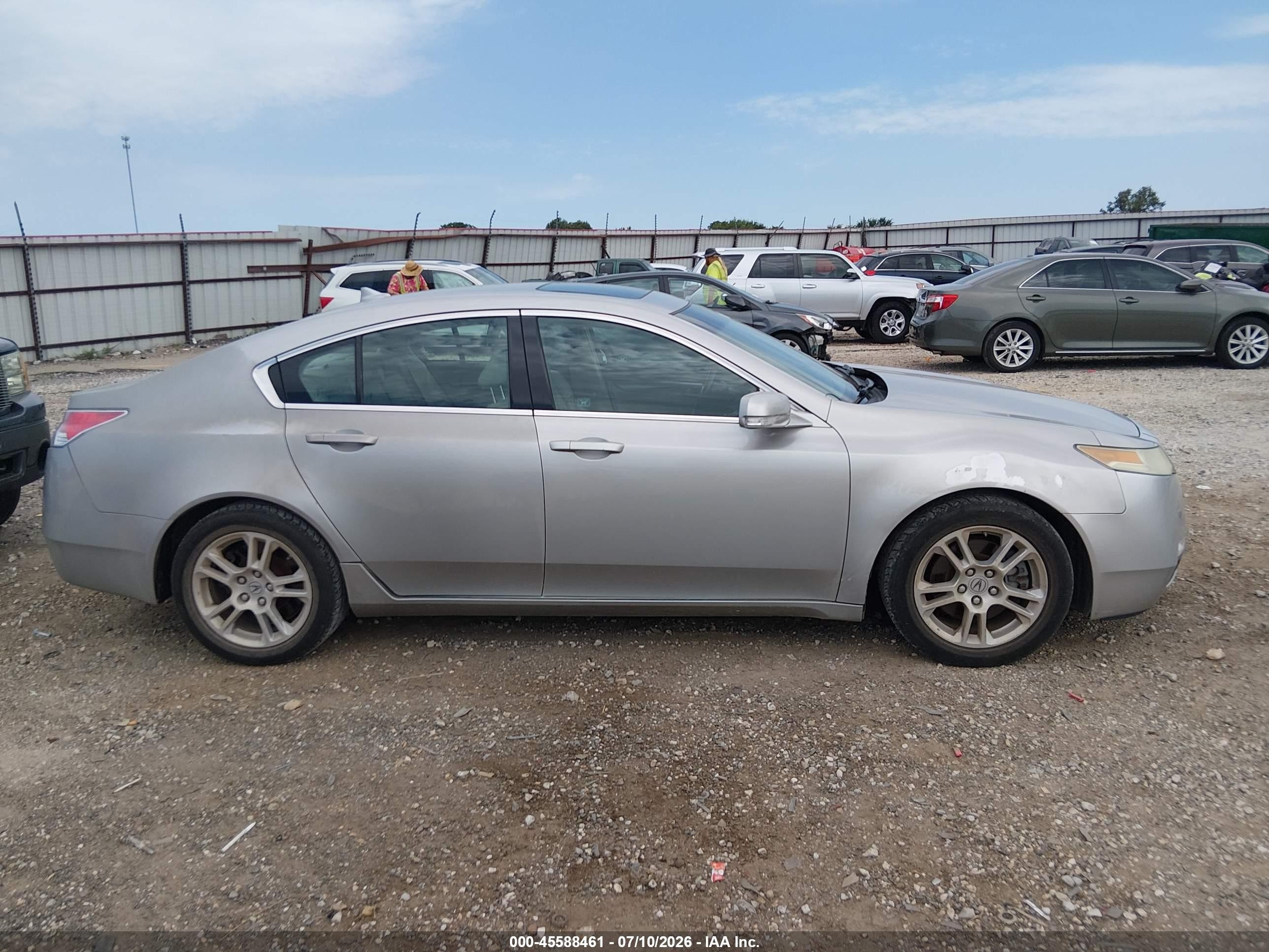 2010 Acura Tl 3.5 Silver vin: 19UUA8F29AA017365