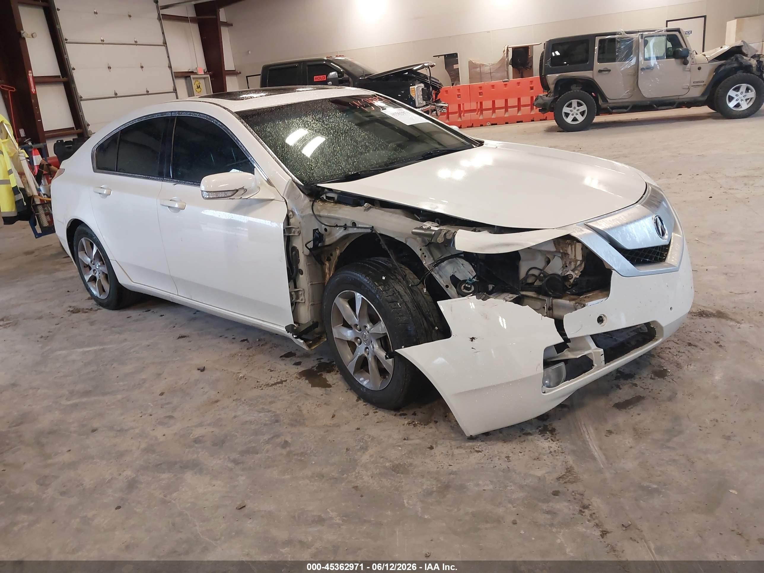 2010 Acura Tl 3.5 White vin: 19UUA8F29AA018421