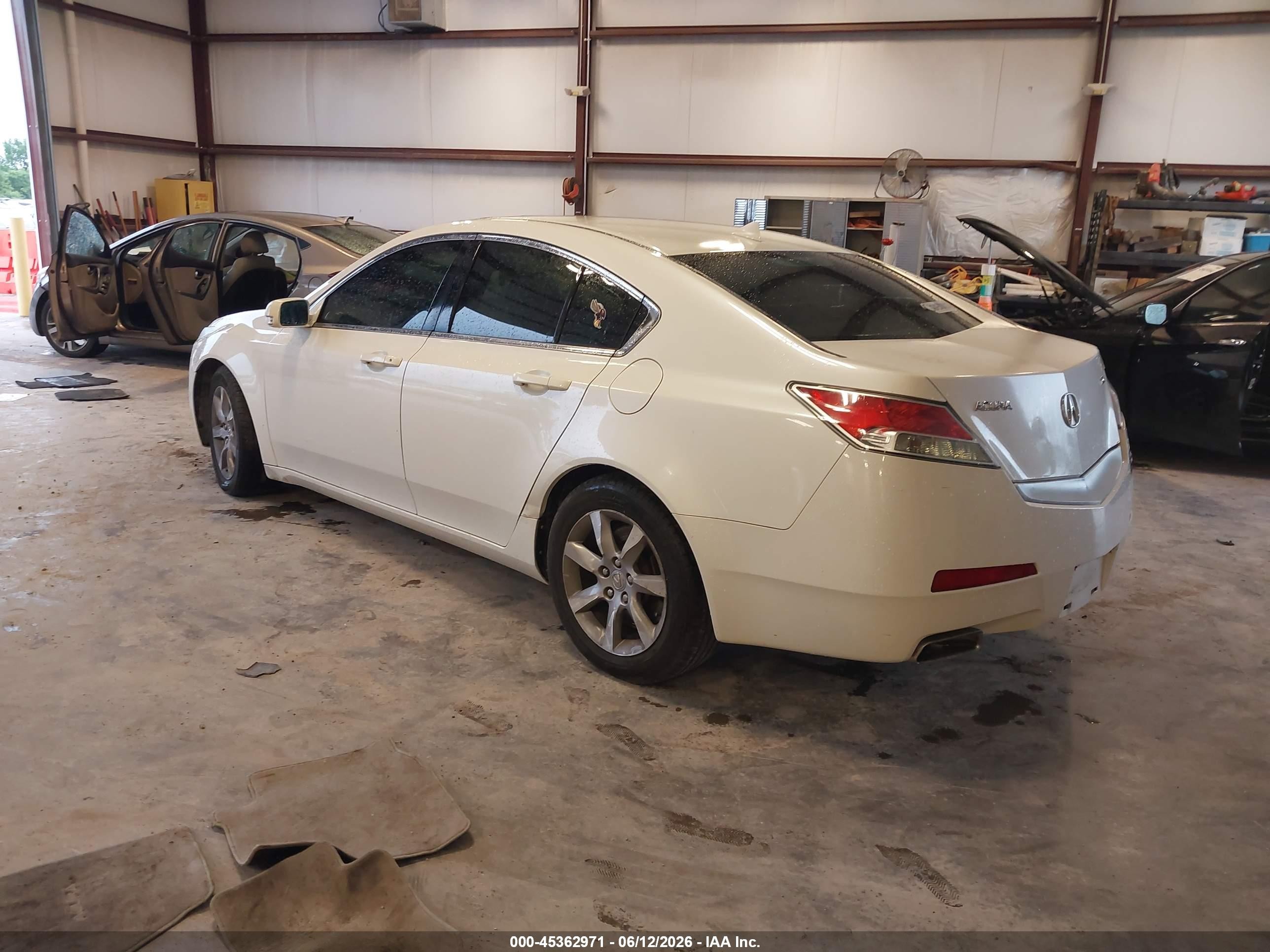 2010 Acura Tl 3.5 White vin: 19UUA8F29AA018421