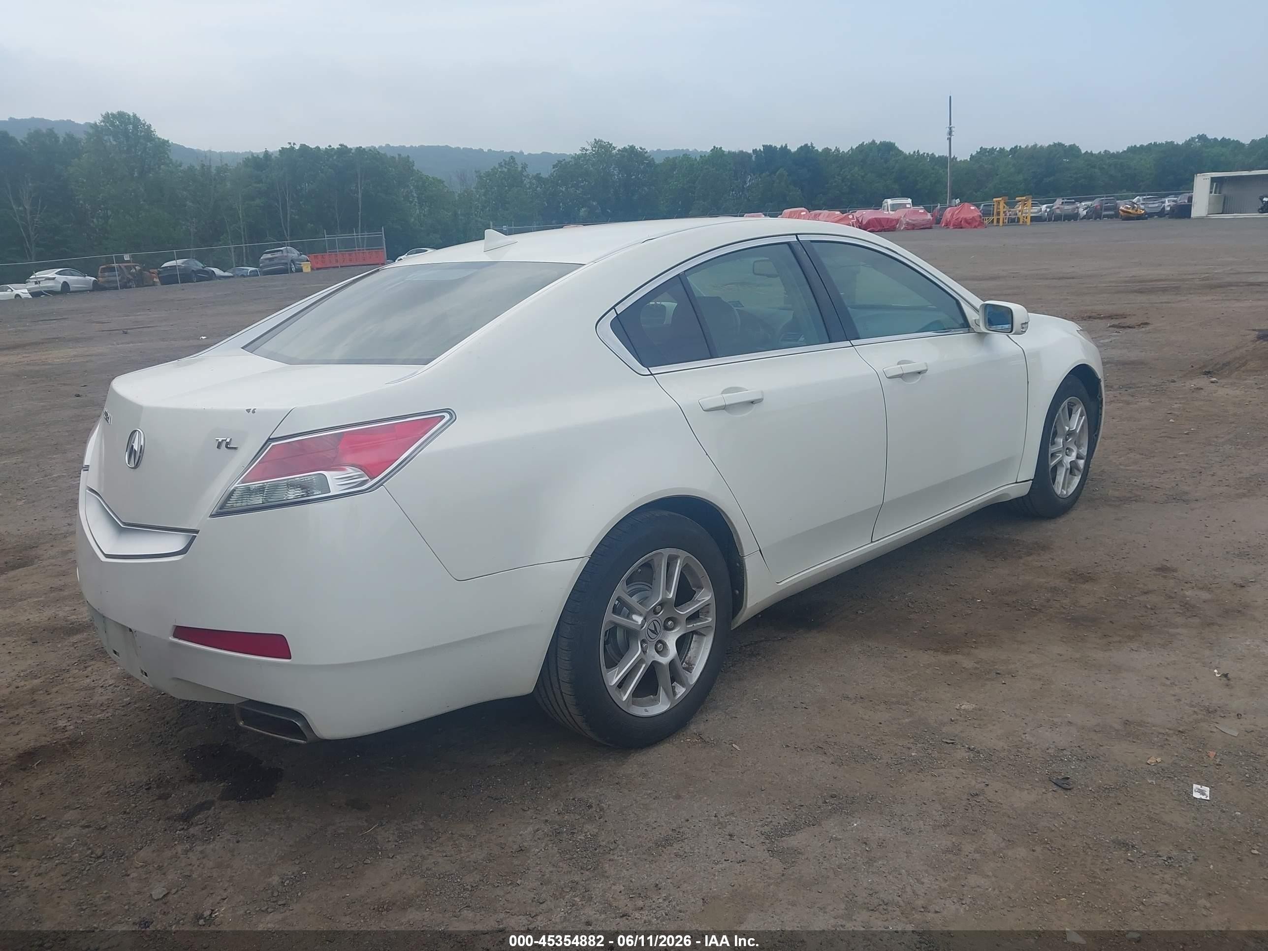 2011 Acura Tl 3.5 White vin: 19UUA8F29BA003256