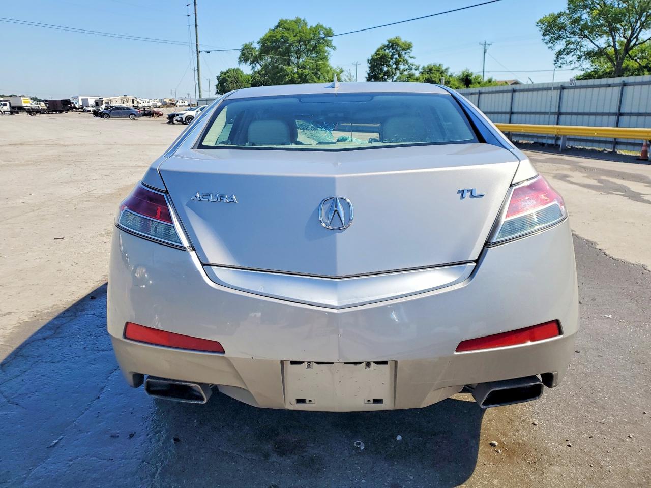 2011 Acura Tl Silver vin: 19UUA8F29BA008425