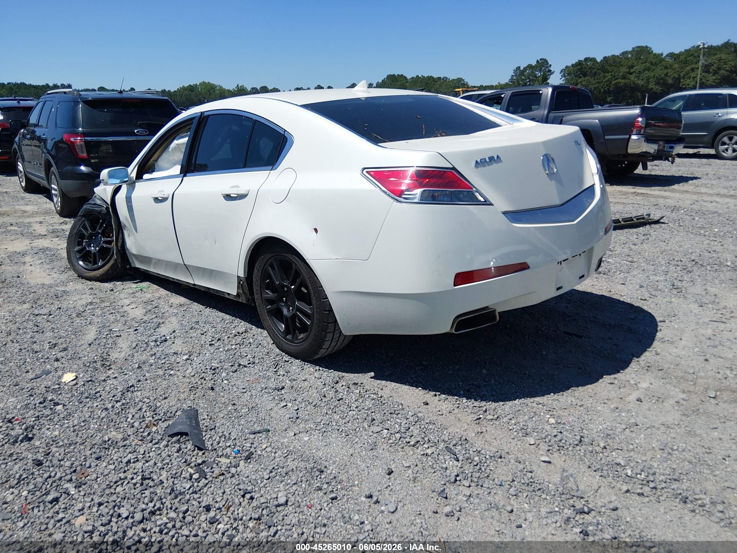 2010 Acura Tl 3.5 White vin: 19UUA8F2XAA014927