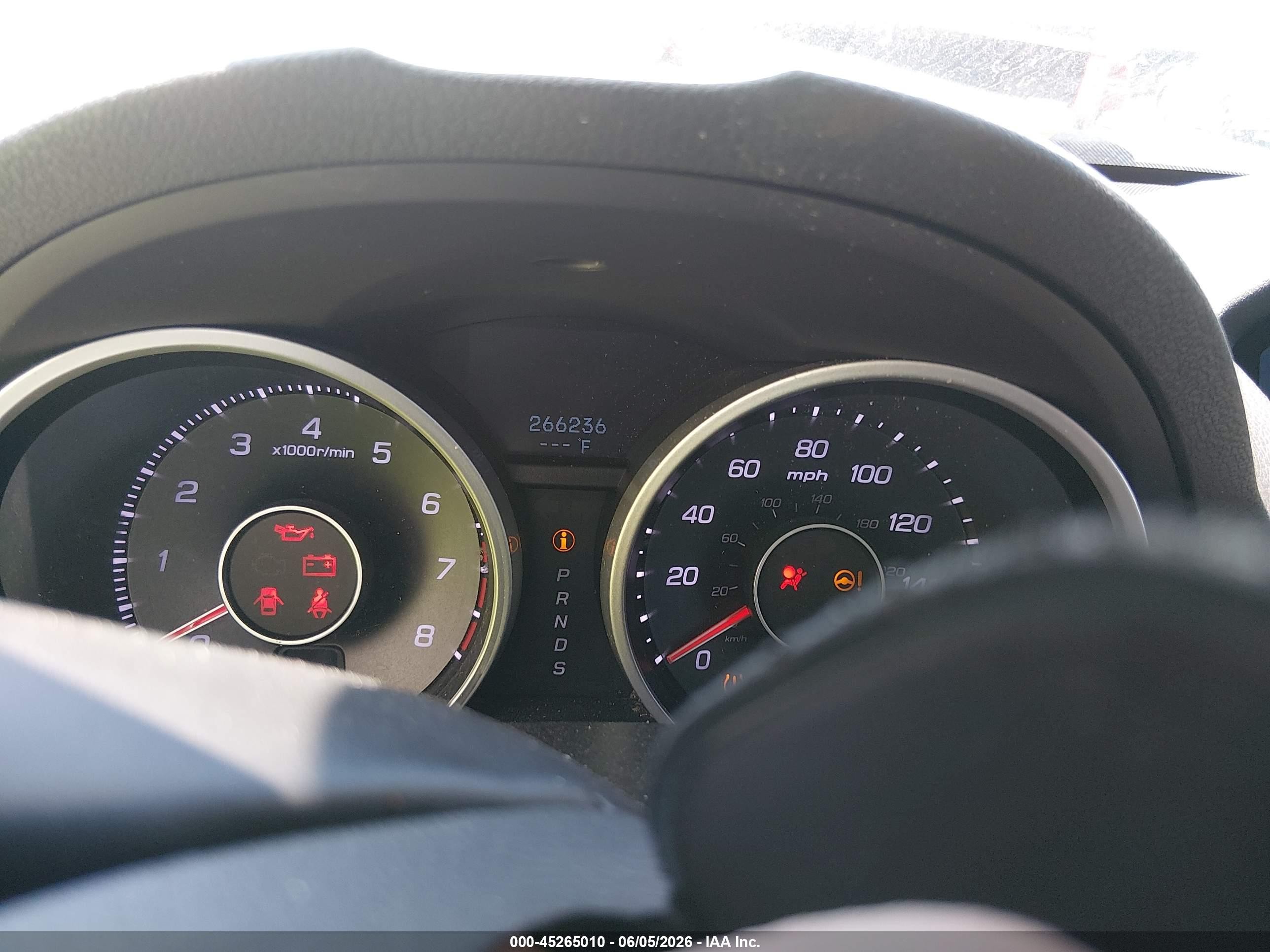 2010 Acura Tl 3.5 White vin: 19UUA8F2XAA014927