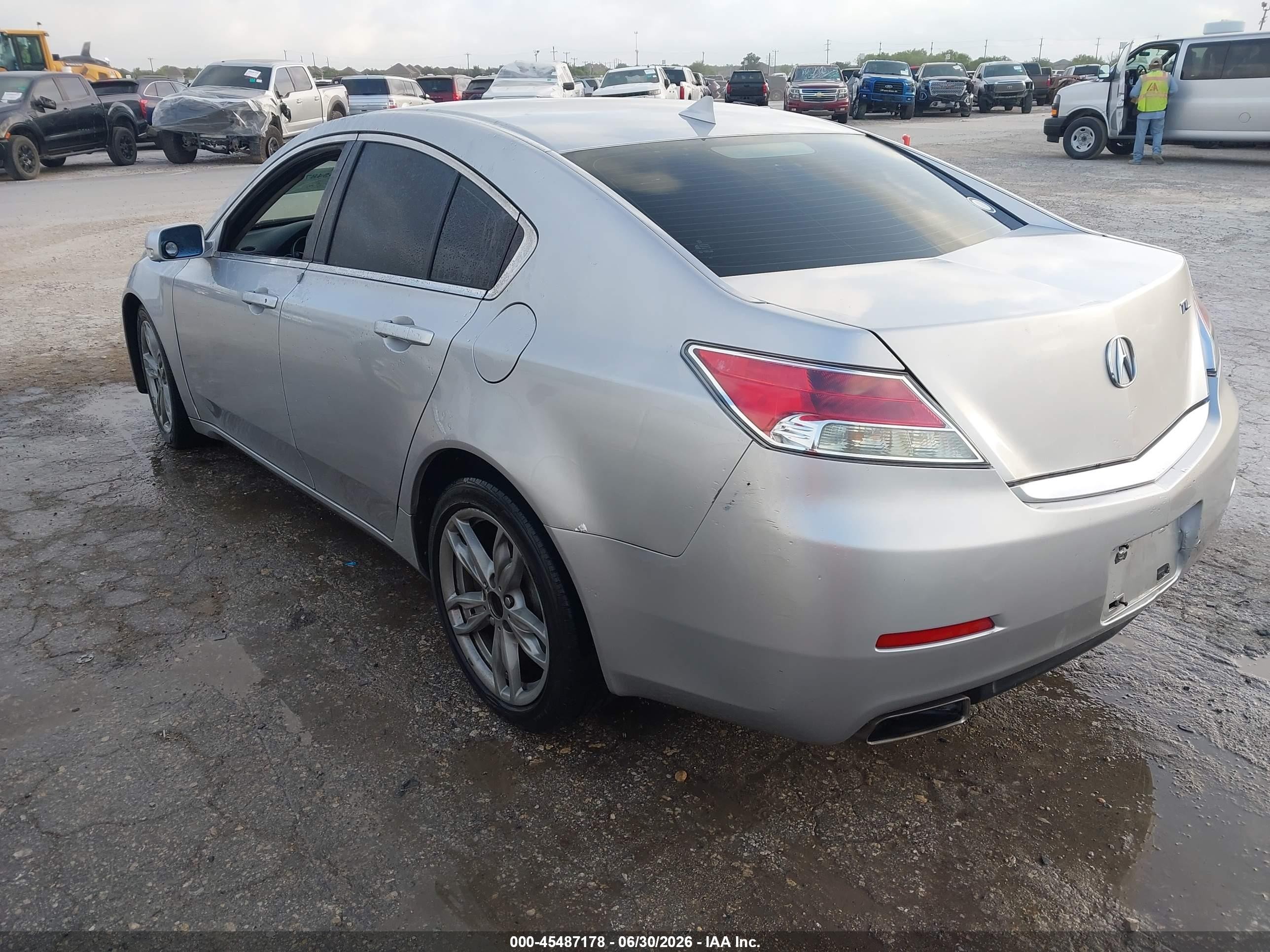 2013 Acura Tl 3.5 Silver vin: 19UUA8F2XDA009697