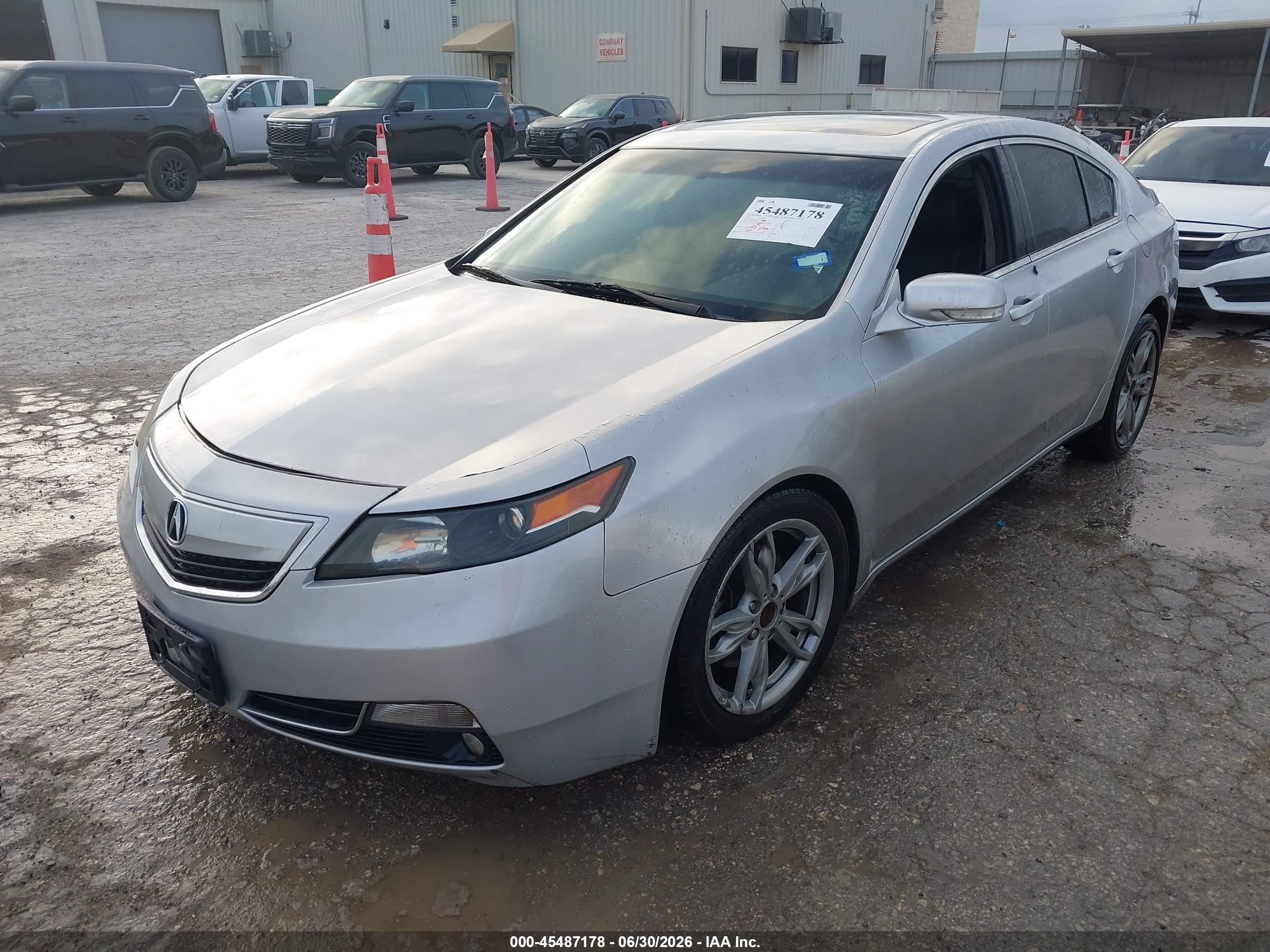 2013 Acura Tl 3.5 Silver vin: 19UUA8F2XDA009697