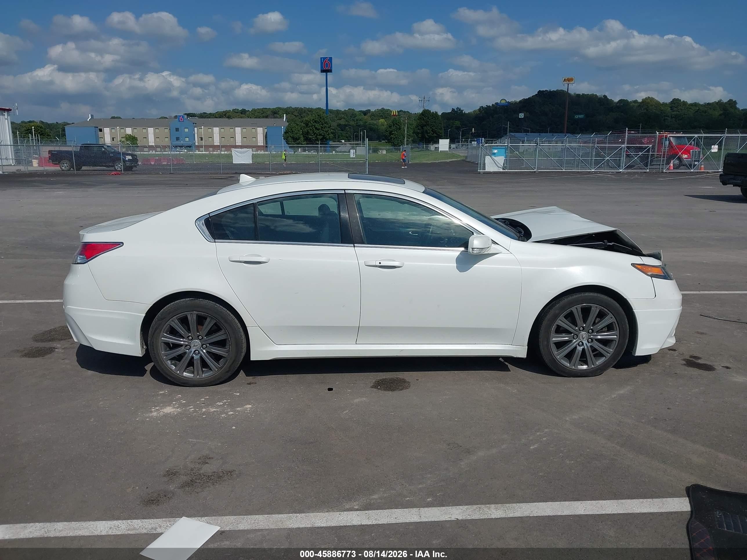 2013 Acura Tl 3.5 Special Edition White vin: 19UUA8F39DA018304