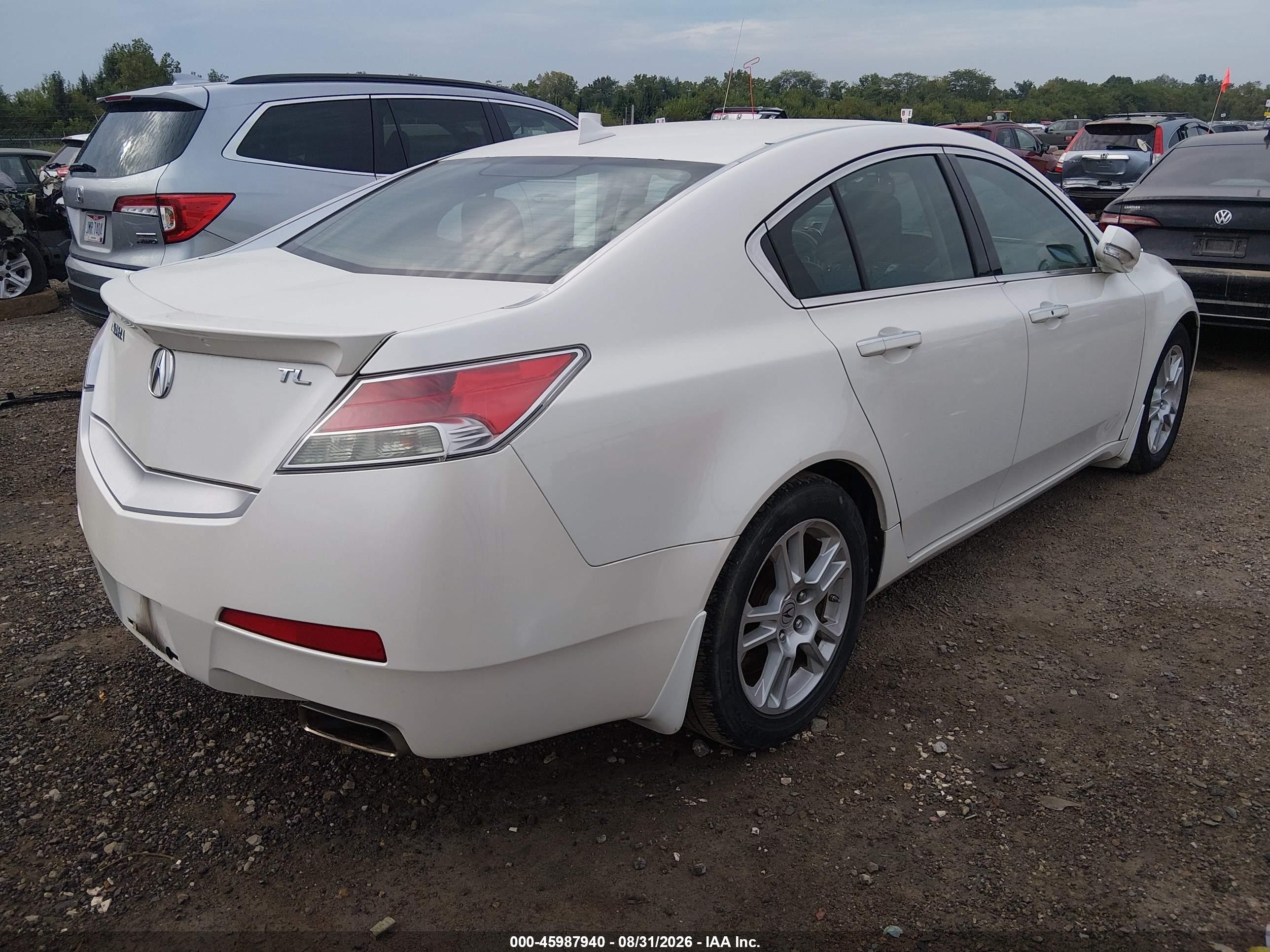 2010 Acura Tl 3.5 White vin: 19UUA8F50AA007026
