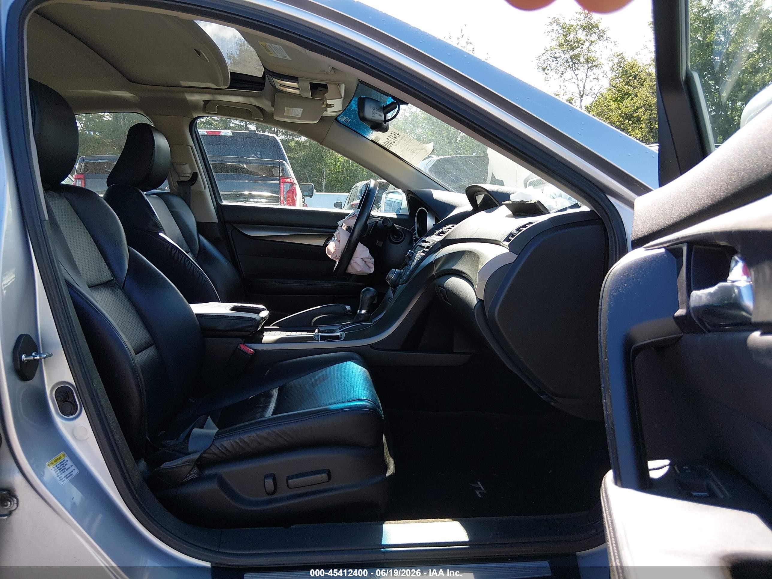 2013 Acura Tl 3.5 Silver vin: 19UUA8F50DA008391