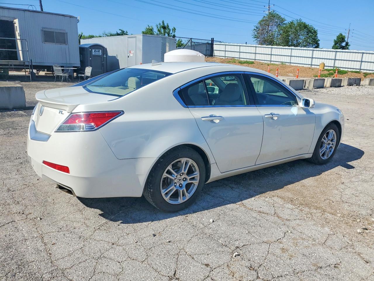 2010 Acura Tl White vin: 19UUA8F52AA007898