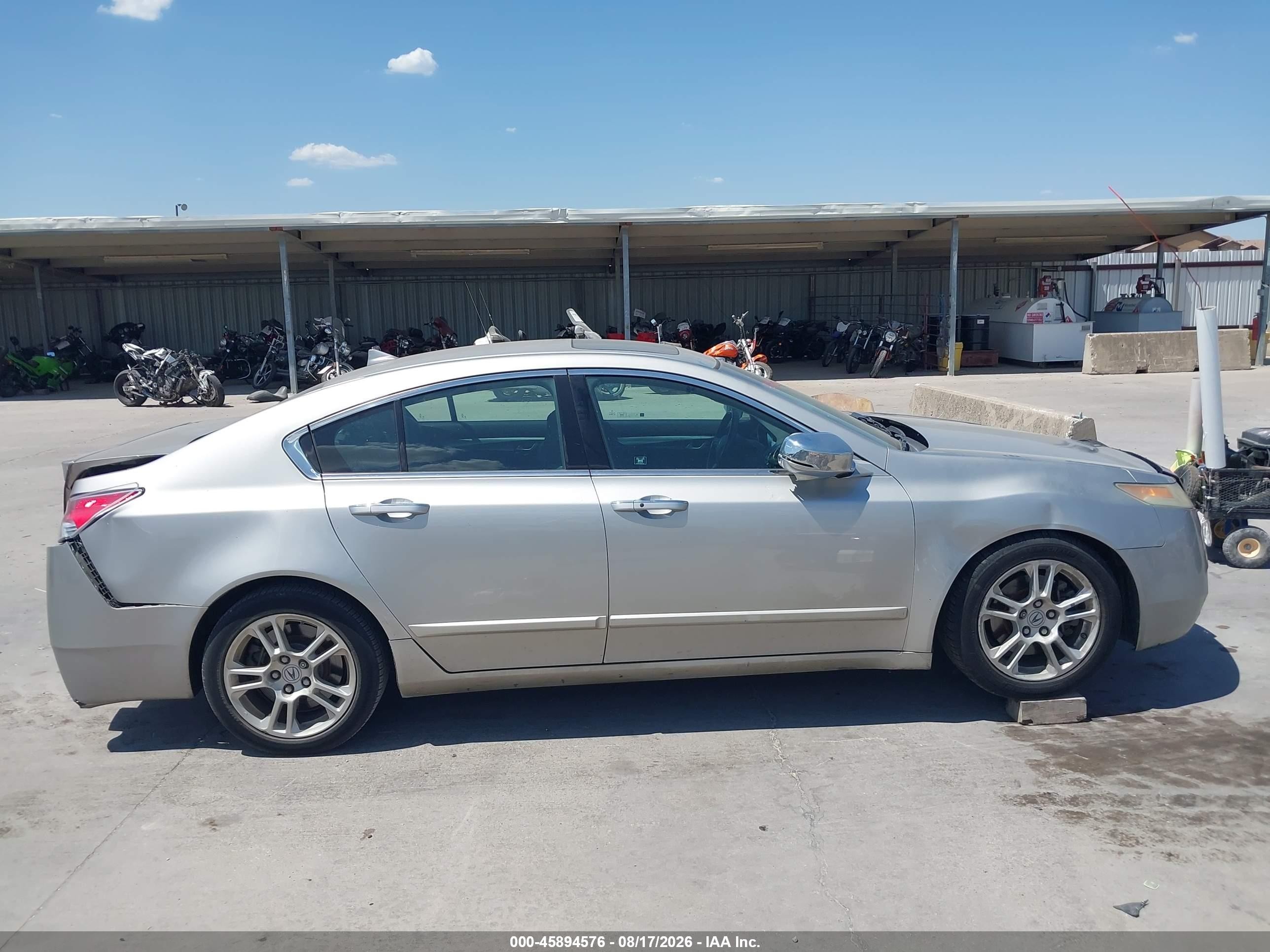 2010 Acura Tl 3.5 Silver vin: 19UUA8F52AA011529