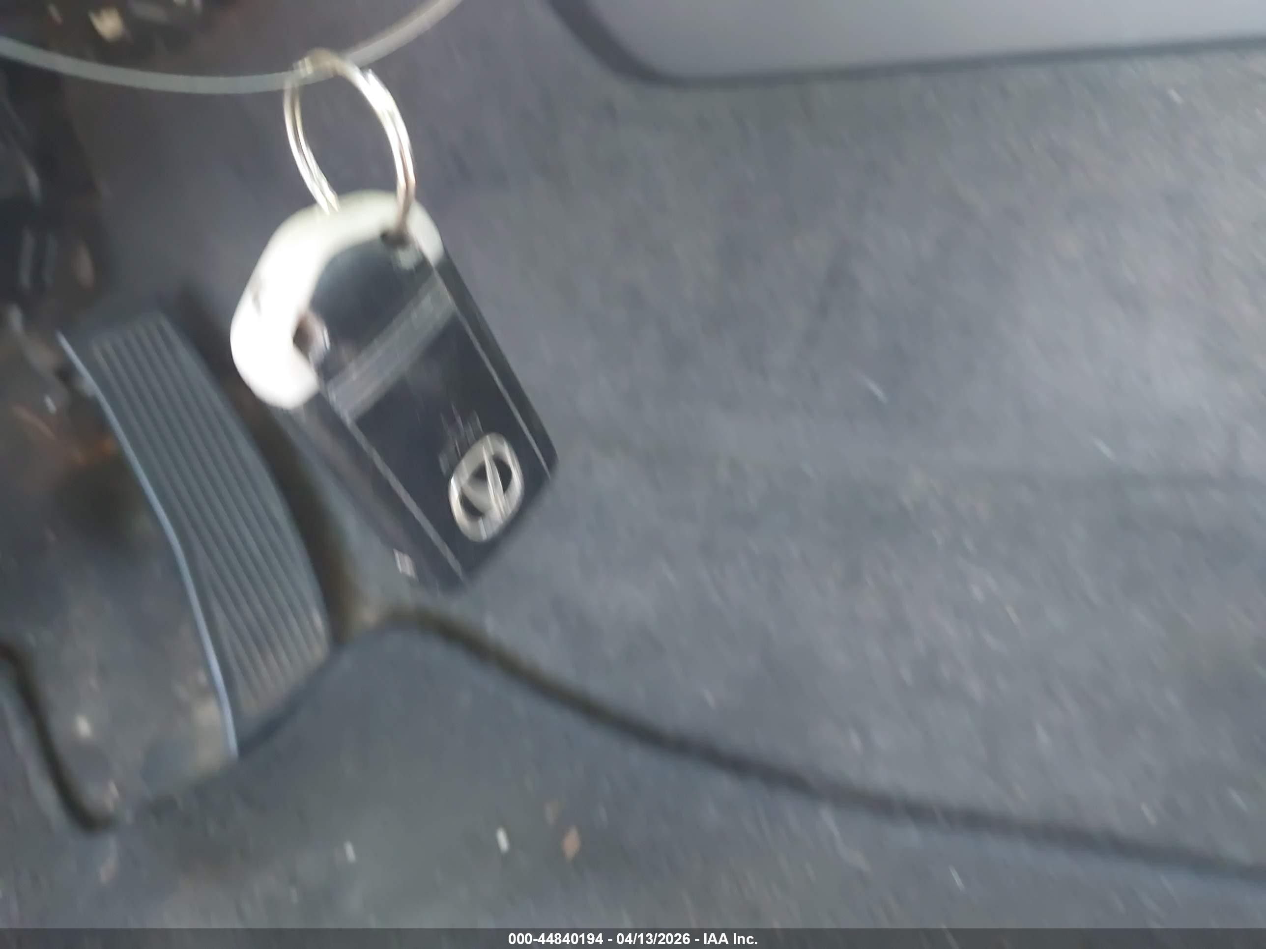 2010 Acura Tl 3.5 Серебряный vin: 19UUA8F52AA016035