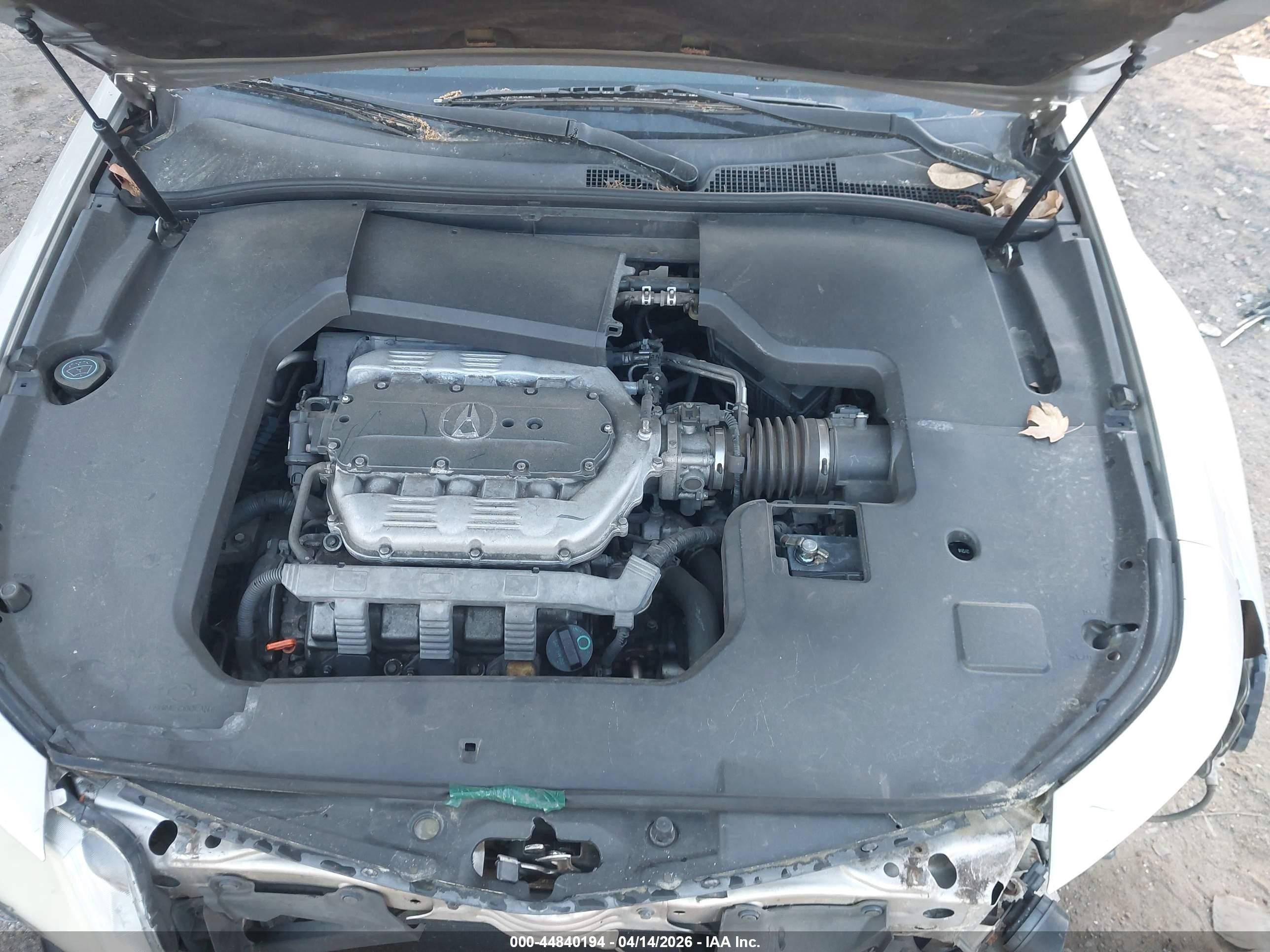2010 Acura Tl 3.5 Серебряный vin: 19UUA8F52AA016035