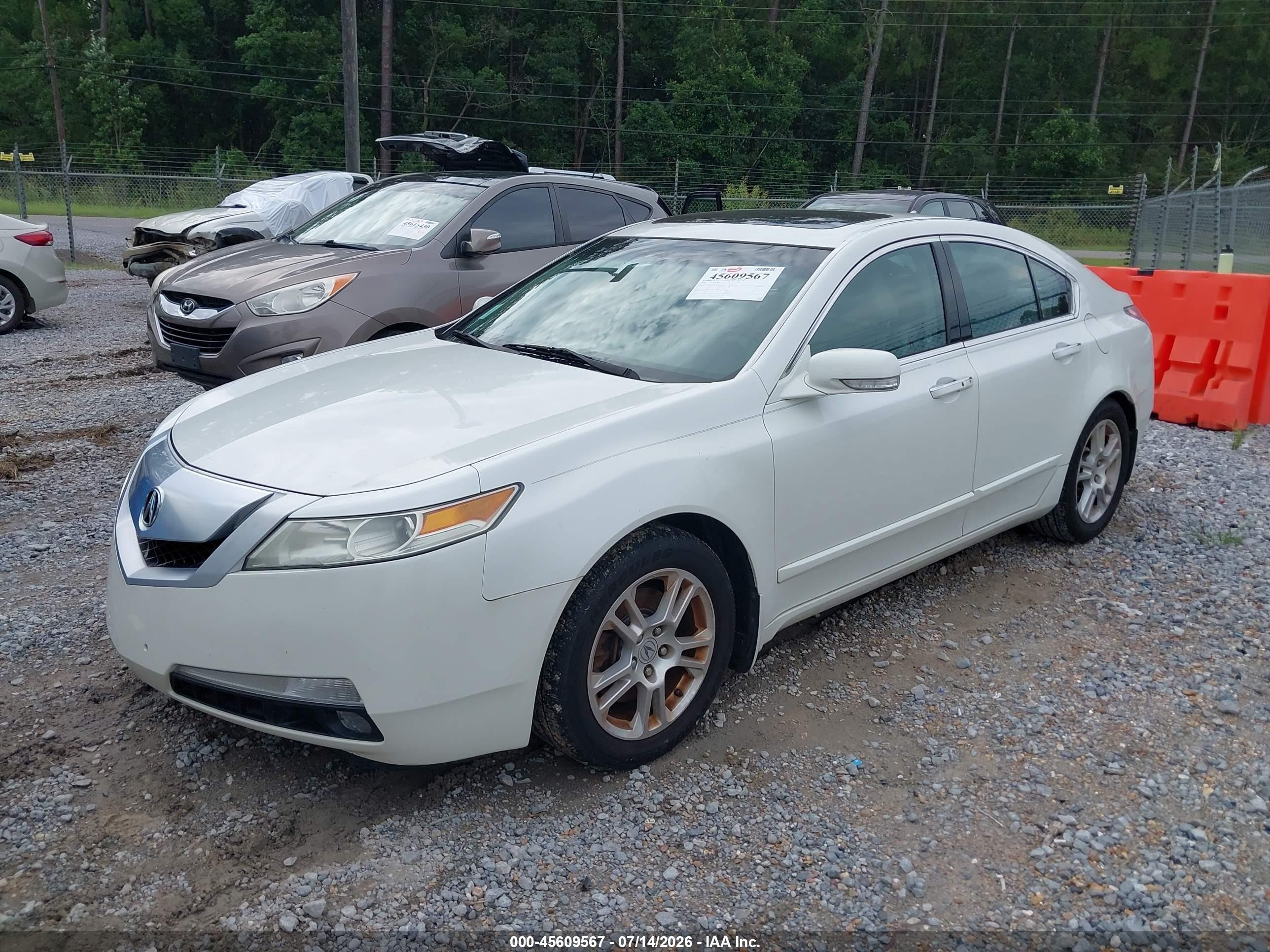 2010 Acura Tl 3.5 White vin: 19UUA8F52AA020229