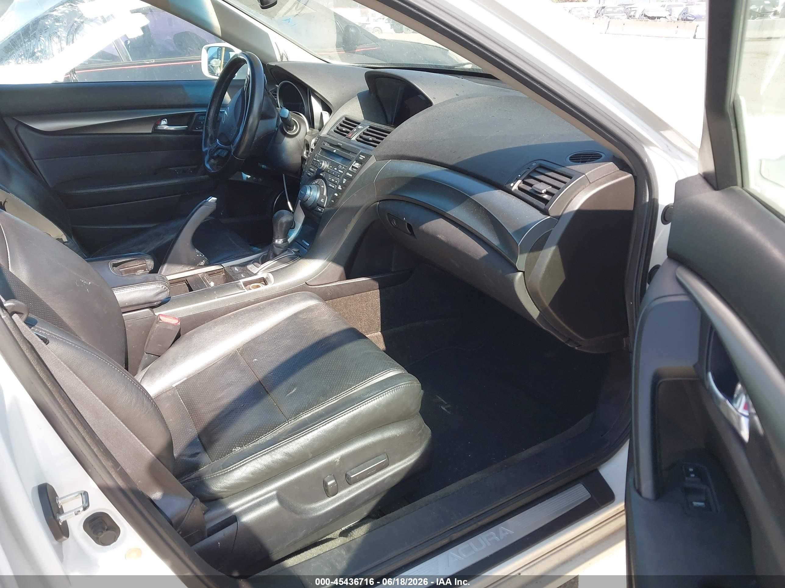2012 Acura Tl 3.5 White vin: 19UUA8F52CA020105