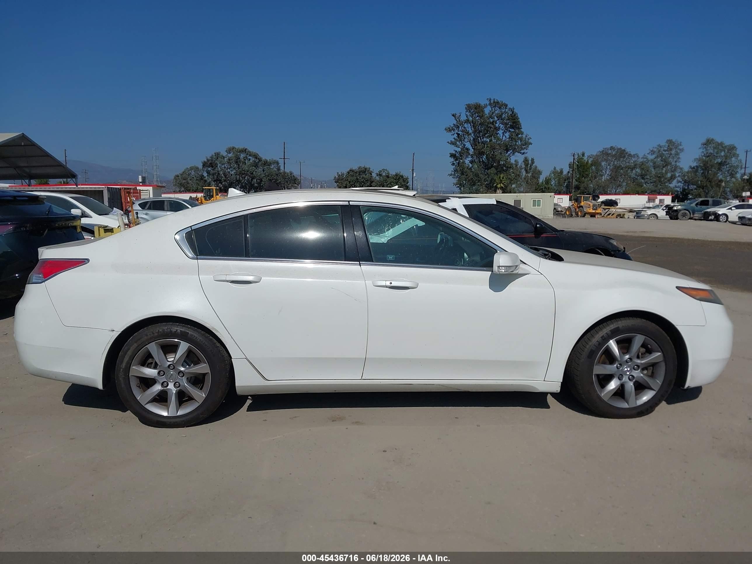 2012 Acura Tl 3.5 White vin: 19UUA8F52CA020105