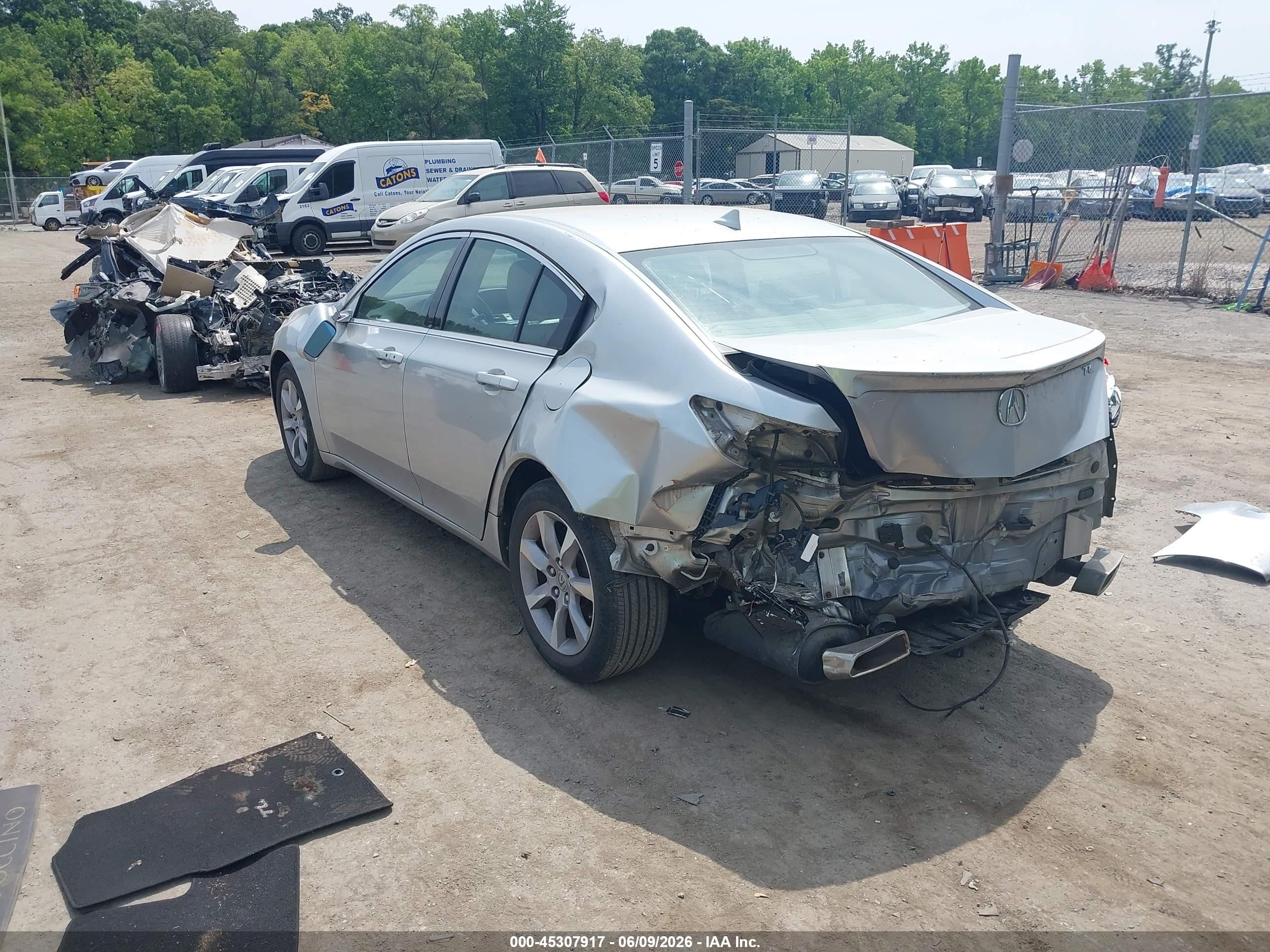 2013 Acura Tl 3.5 Silver vin: 19UUA8F52DA005279