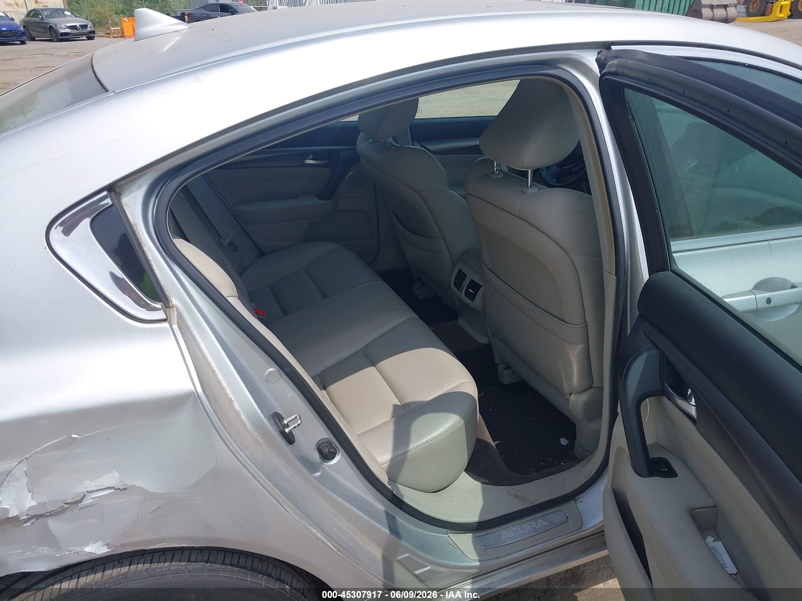 2013 Acura Tl 3.5 Silver vin: 19UUA8F52DA005279
