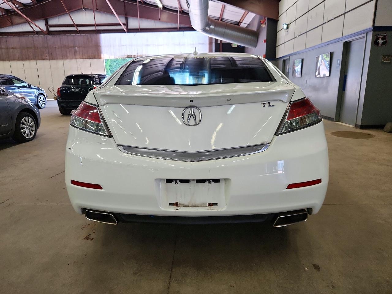 2013 Acura Tl Tech White vin: 19UUA8F52DA006707