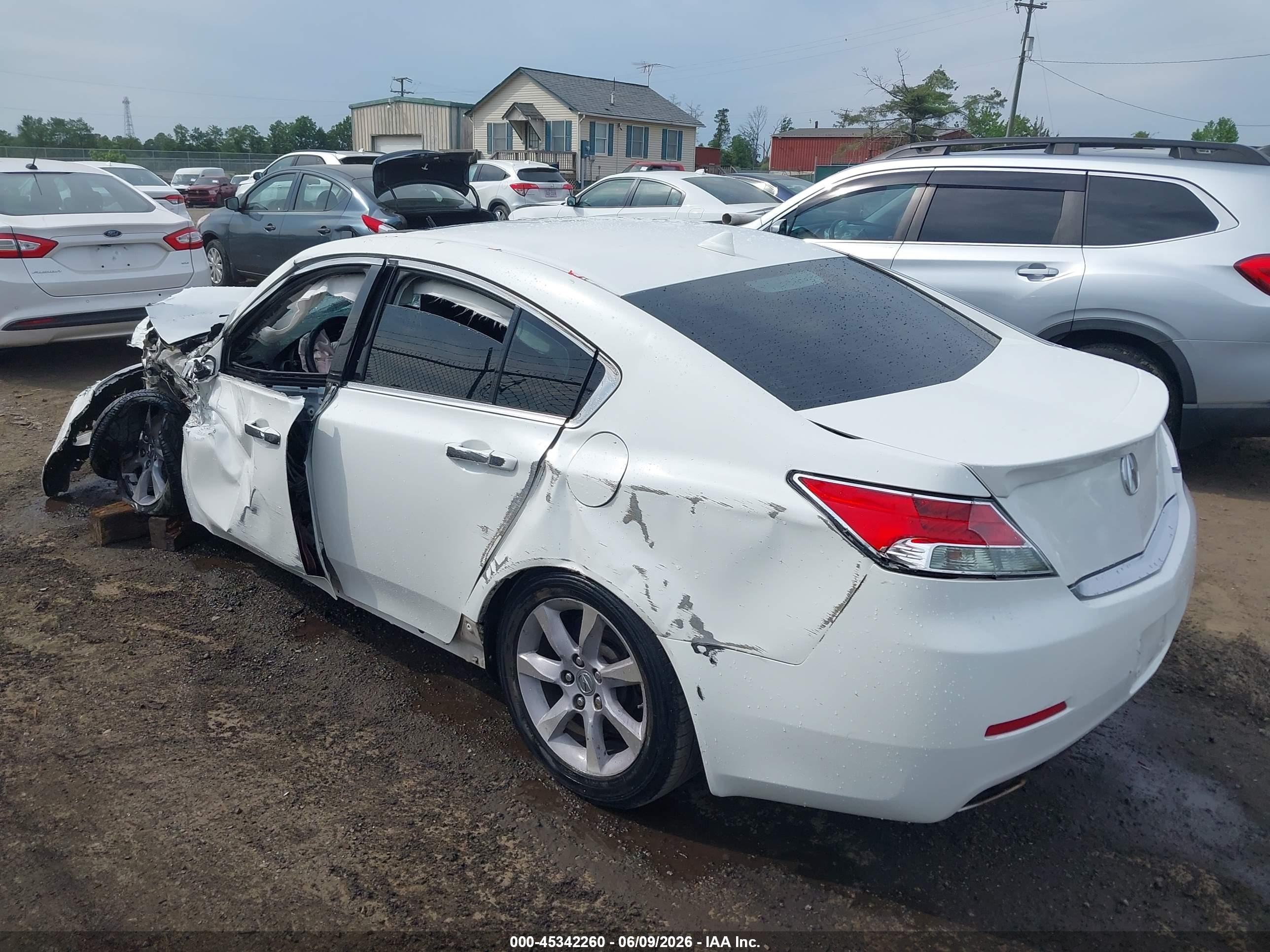 2014 Acura Tl 3.5 White vin: 19UUA8F52EA003016