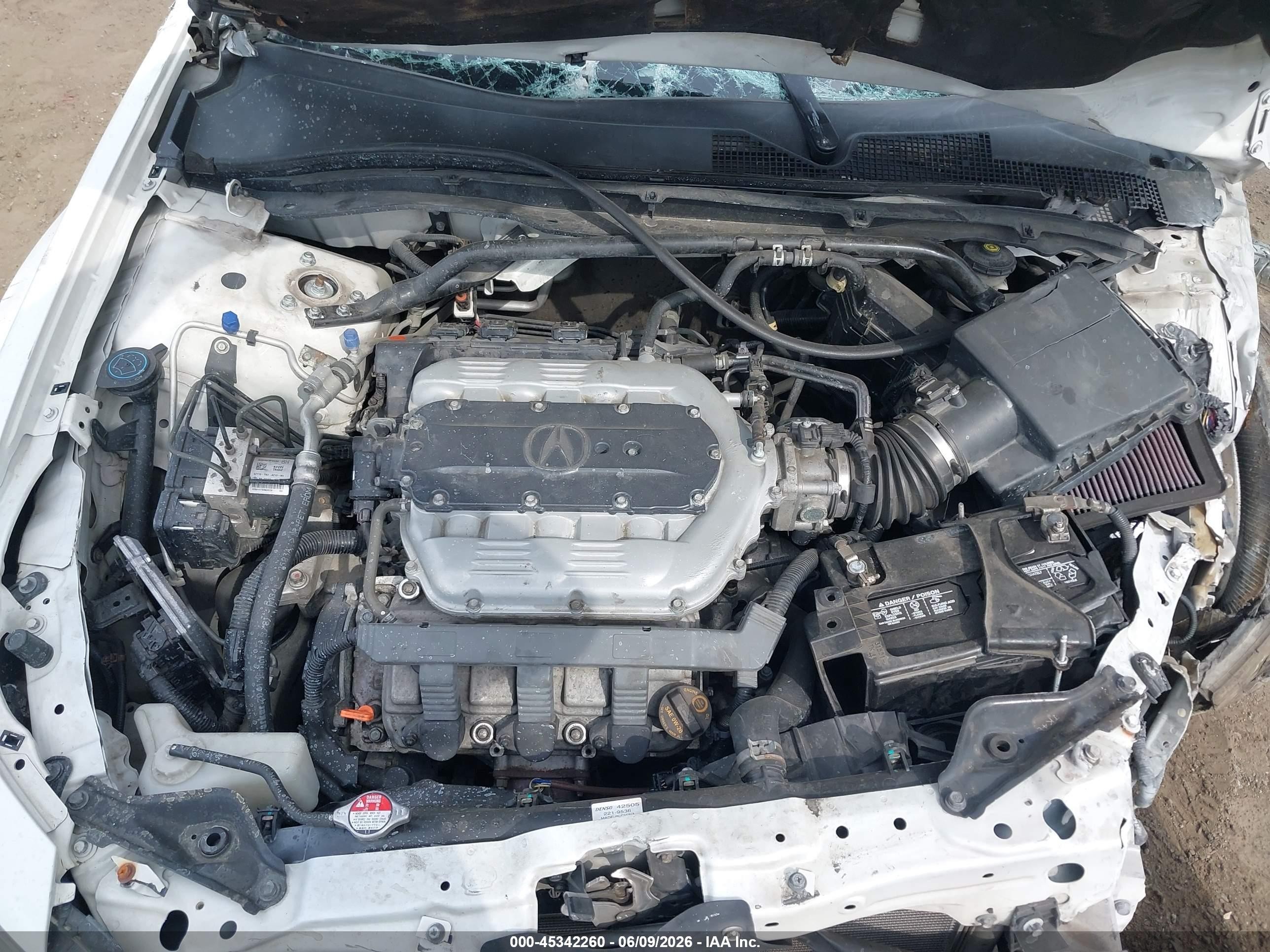 2014 Acura Tl 3.5 White vin: 19UUA8F52EA003016